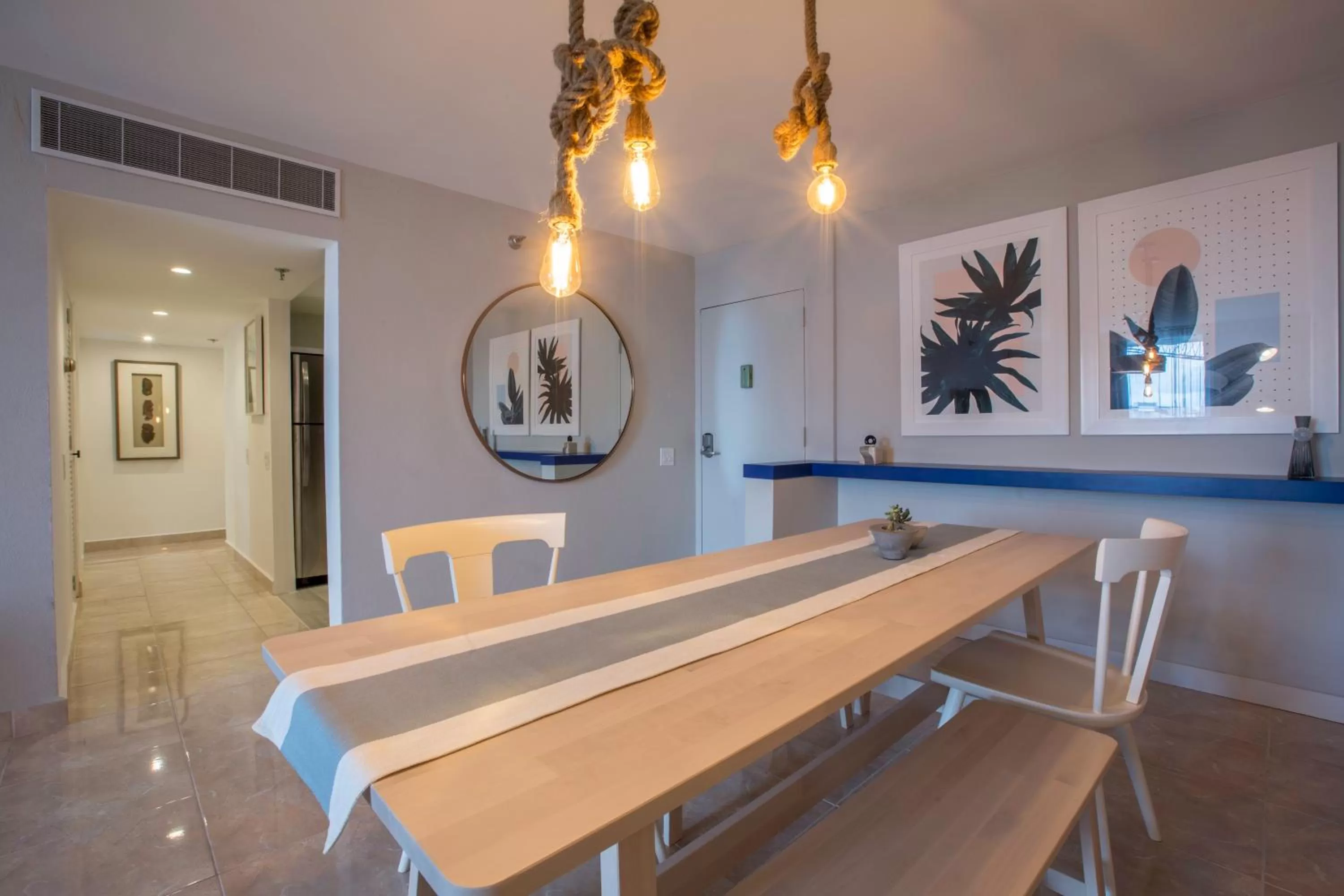 Dining area in OCEAN VIEW DELUXE SUITE: PVT. BEACH & POOL