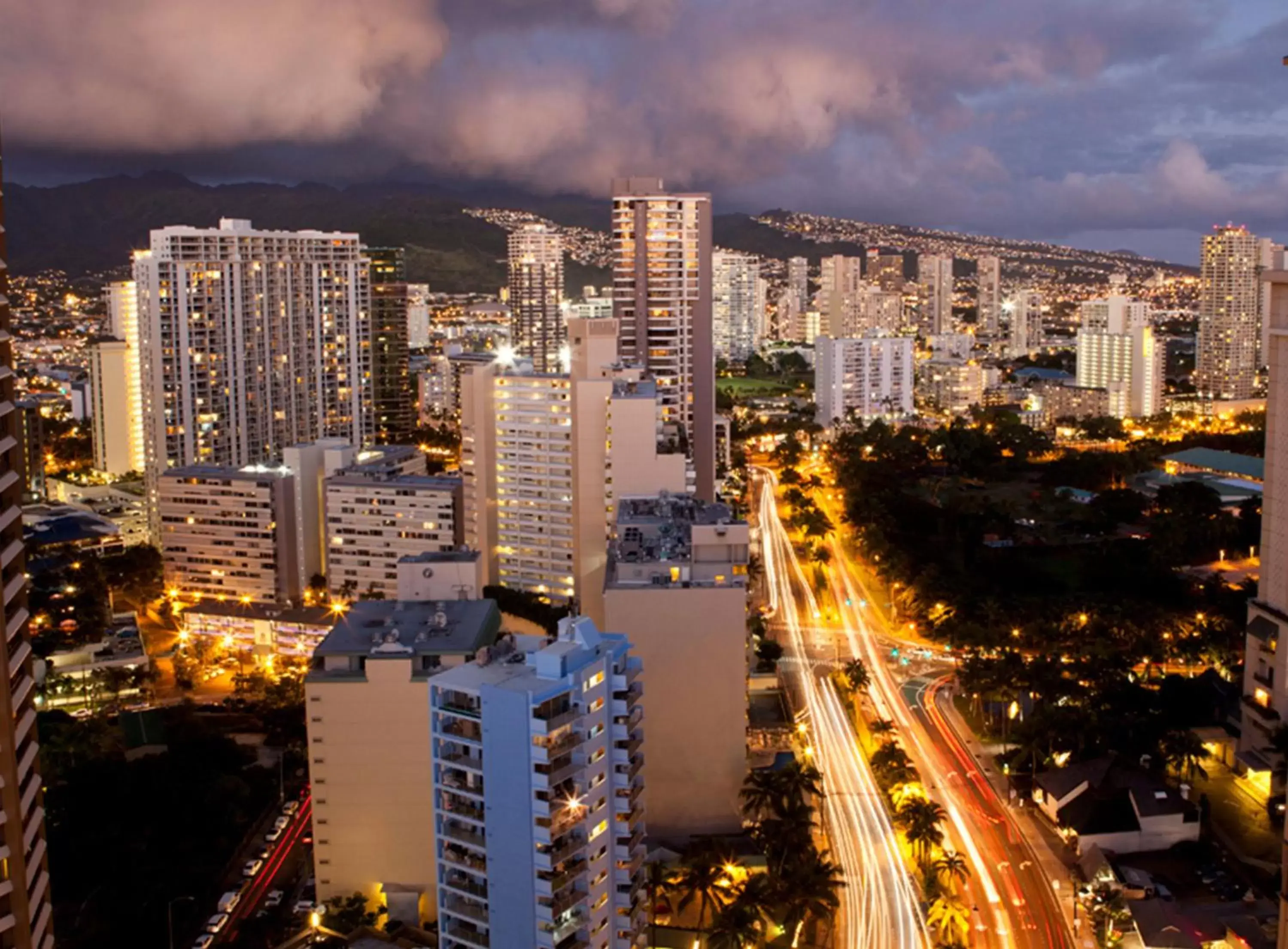 Neighbourhood, Bird's-eye View in Ilikai Lite