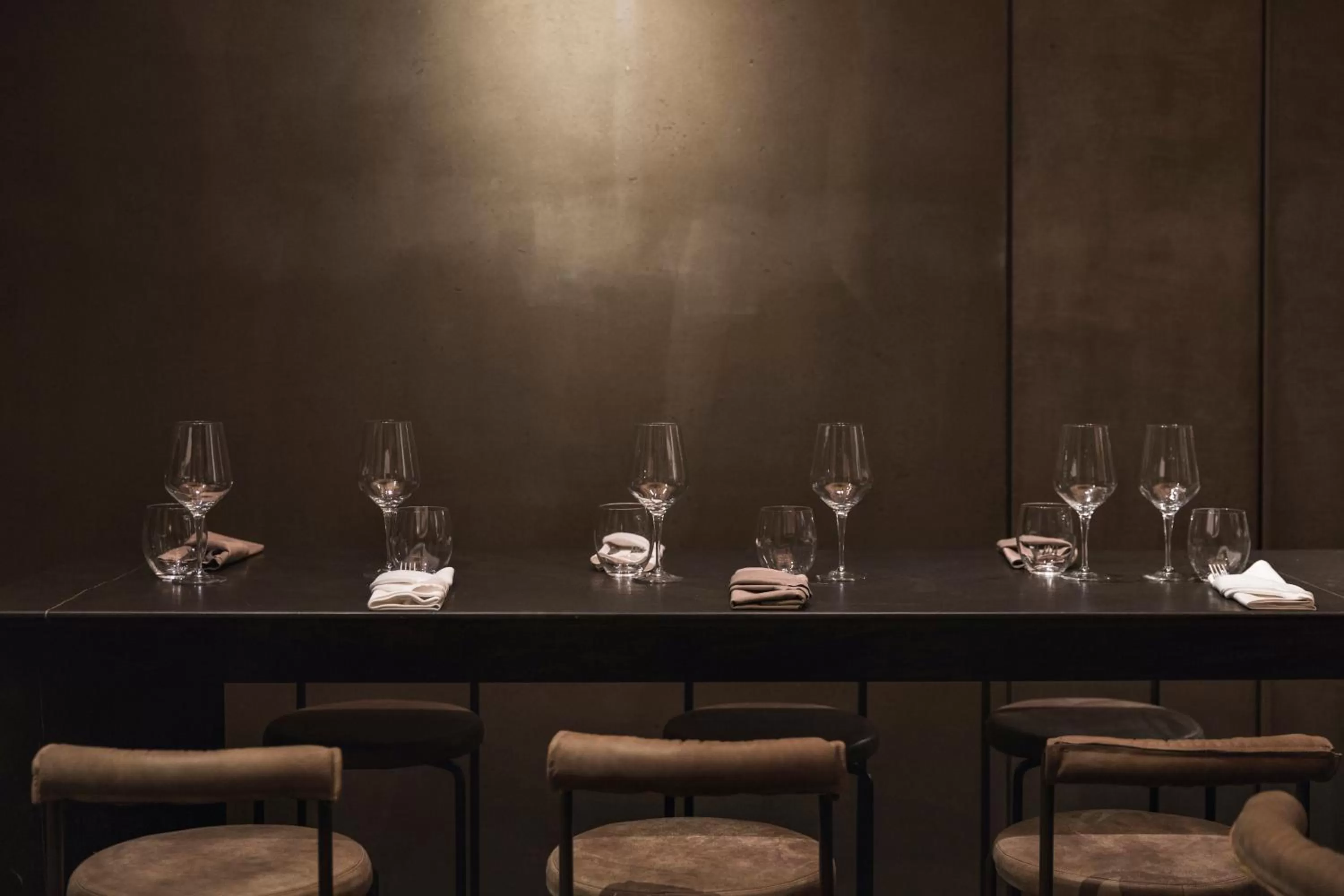 Restaurant/places to eat in Hotel Scenario