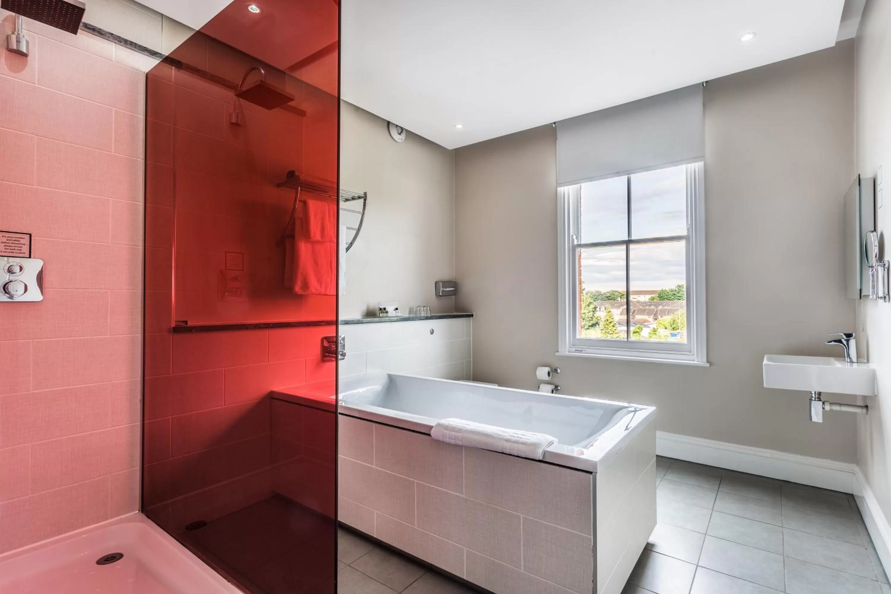 Photo of the whole room in Holiday Inn Sittingbourne by IHG