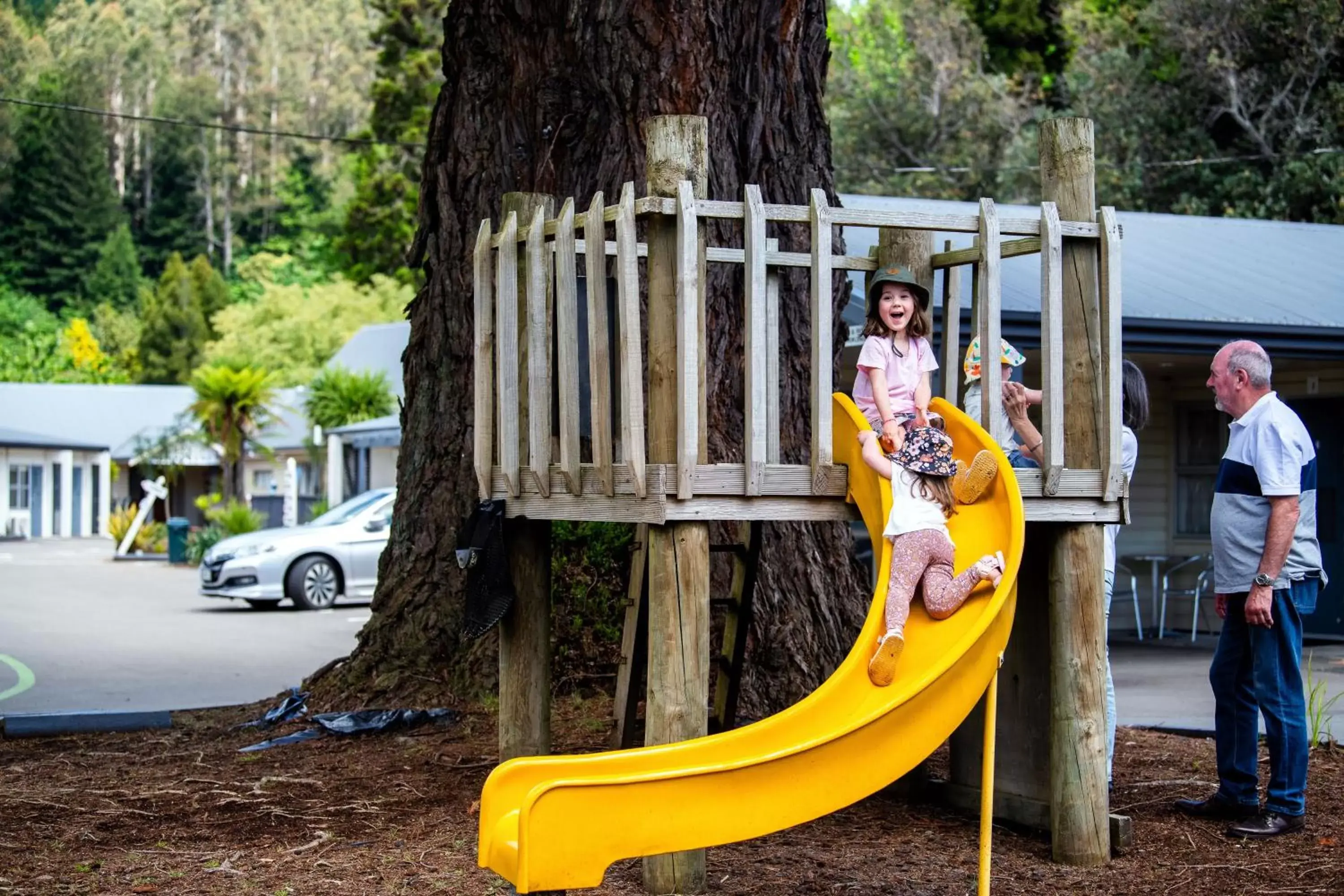 Children play ground in Best Western Braeside Rotorua