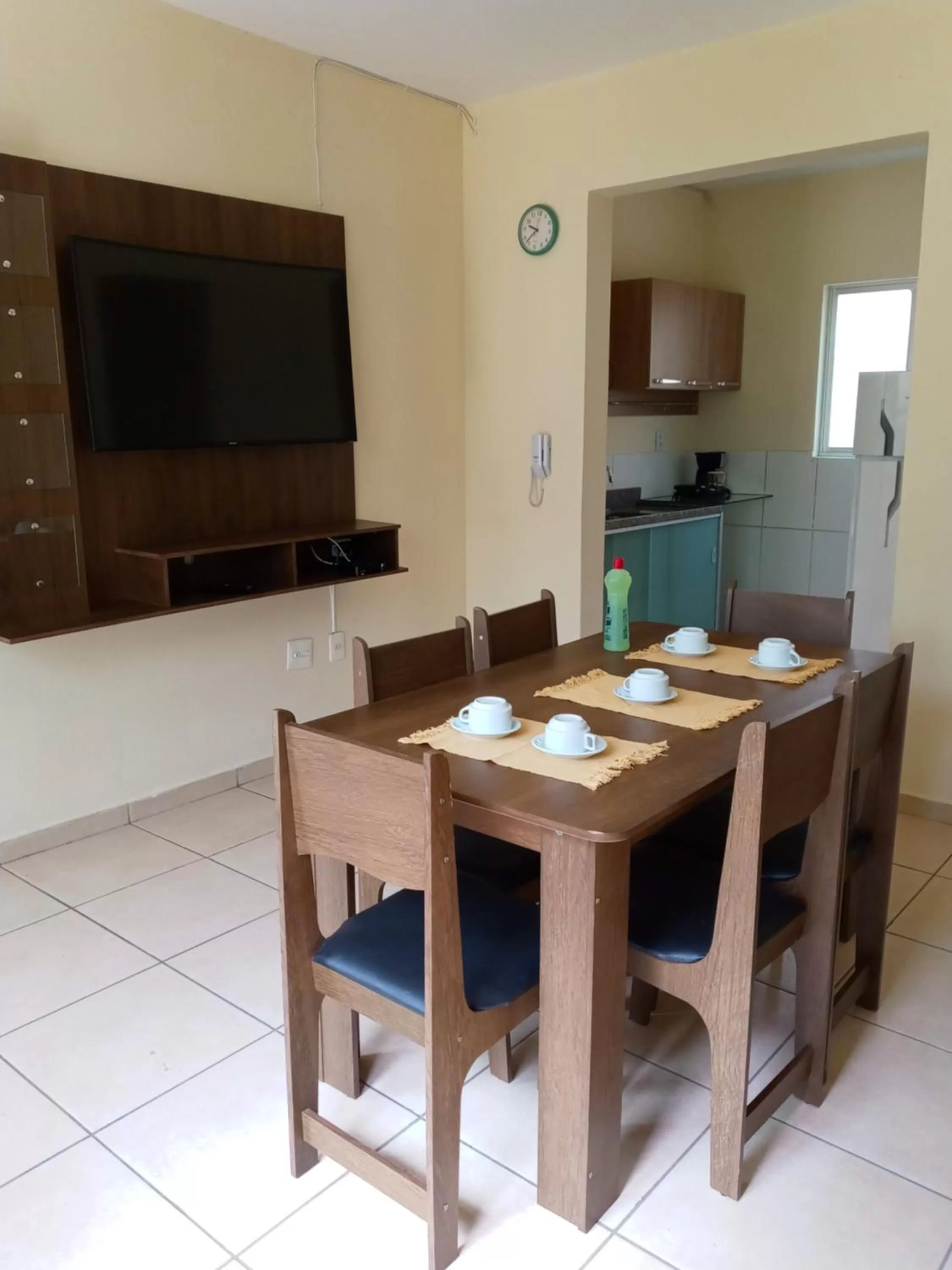 Dining Area in Pousada Vila Real Flats