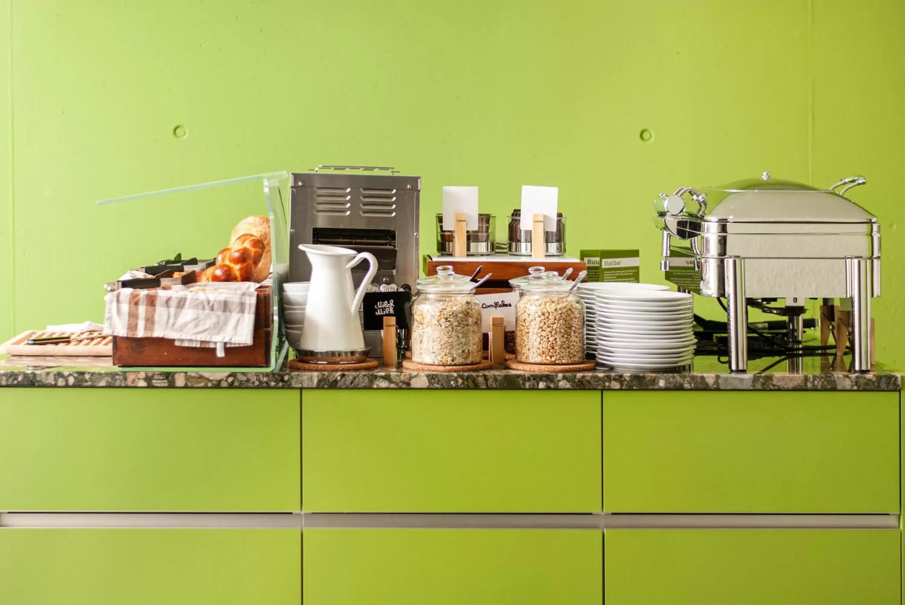 Buffet breakfast in Tailormade Hotel IDEA Spreitenbach Buffet breakfast in Tailormade Hotel IDEA Spreitenbach