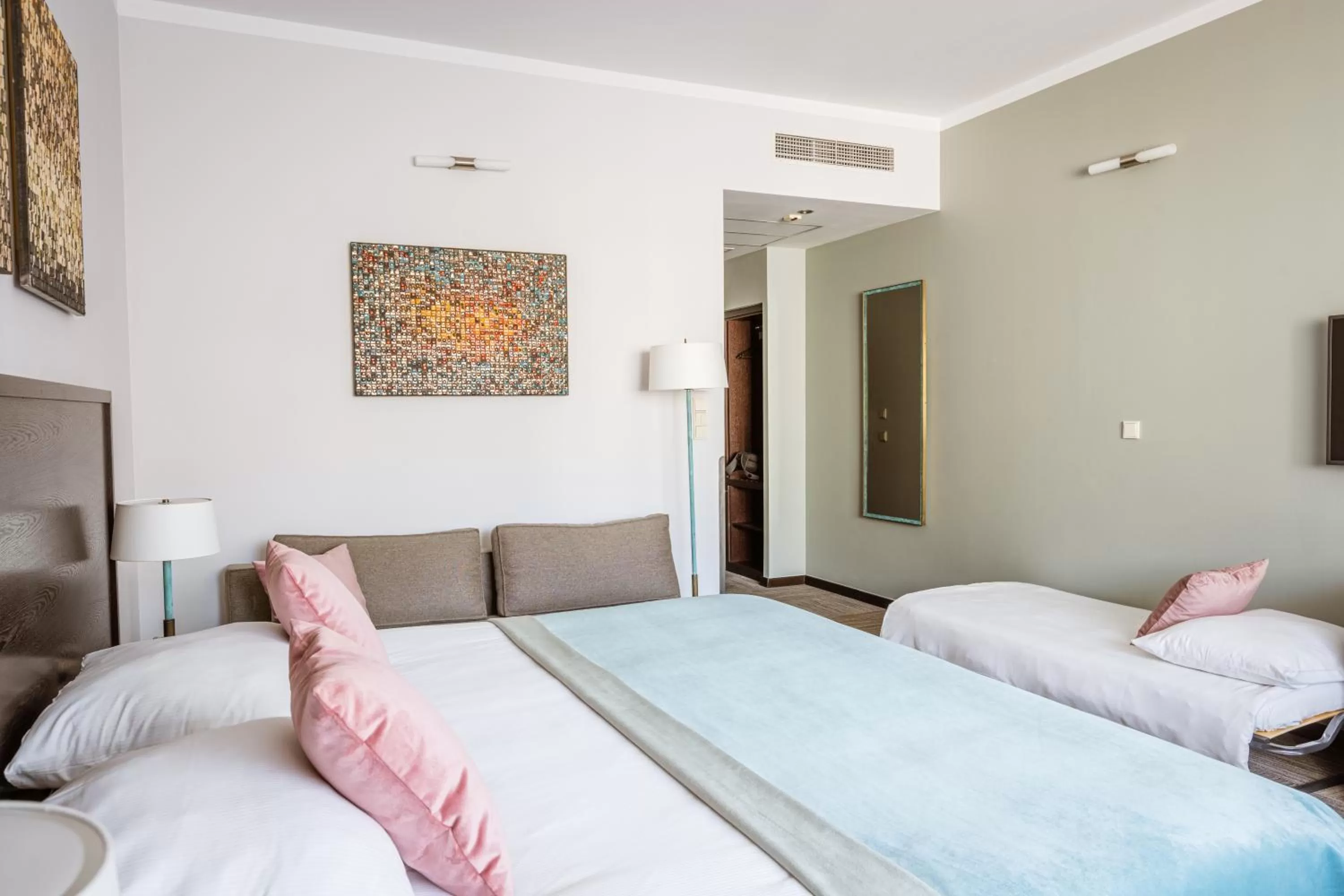 Photo of the whole room, Bed in Europeum Hotel