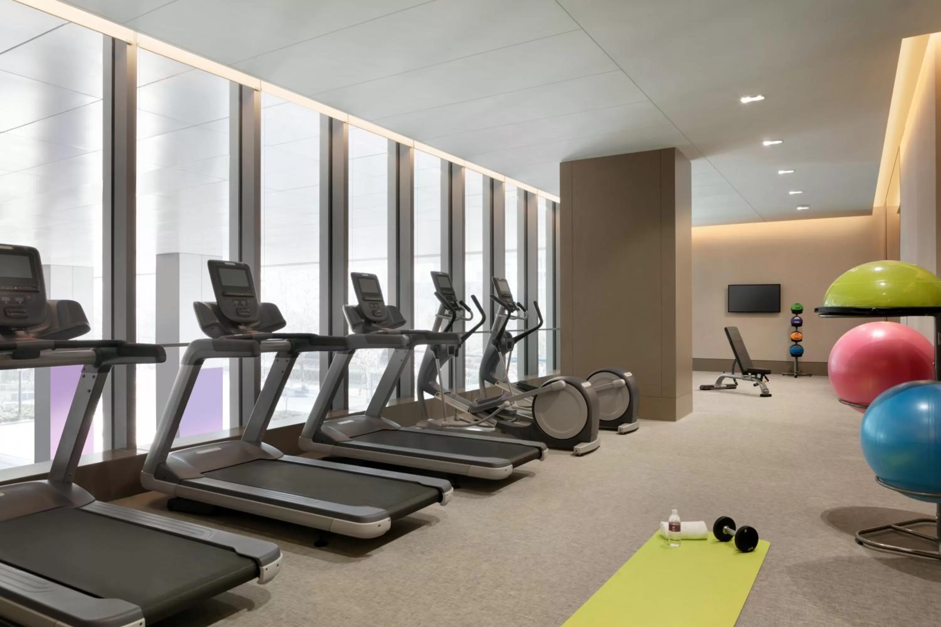 Fitness centre/facilities in Hyatt Place Shanghai Tianshan Plaza