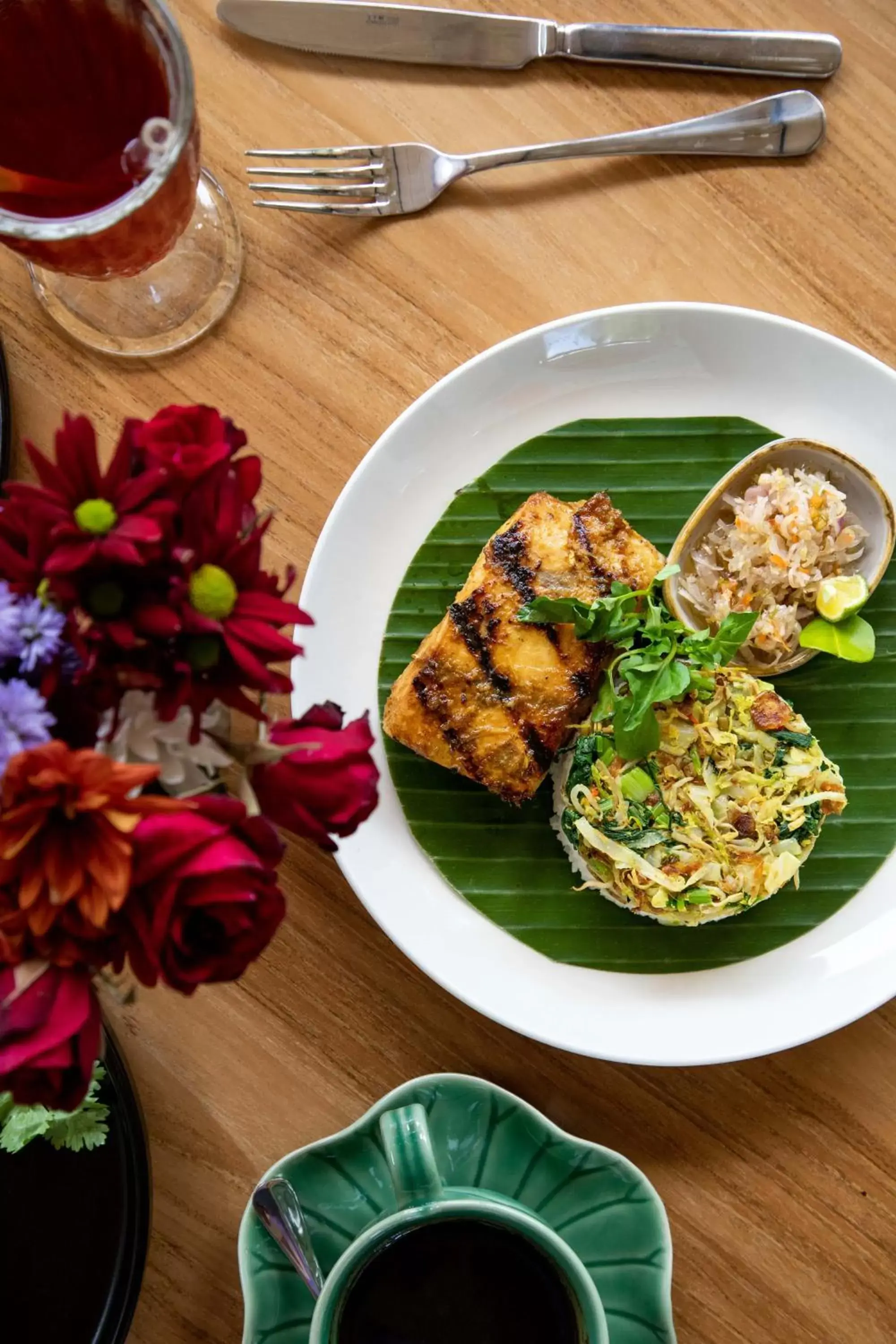 Food and drinks in Deep Roots Dive & Yoga Resort Food and drinks in Deep Roots Dive & Yoga Resort