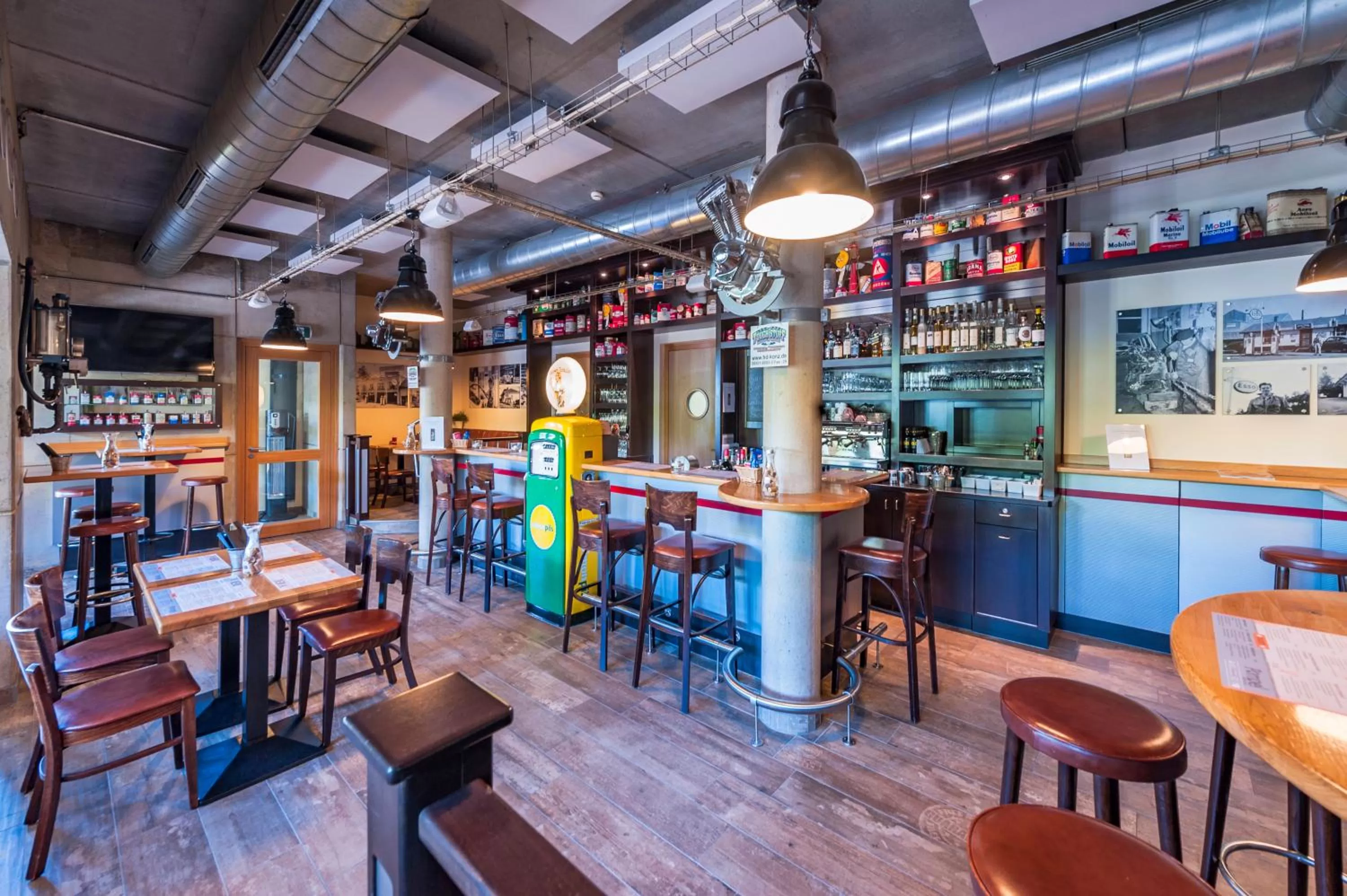 Lounge or bar in Hotel Simon's Plaza