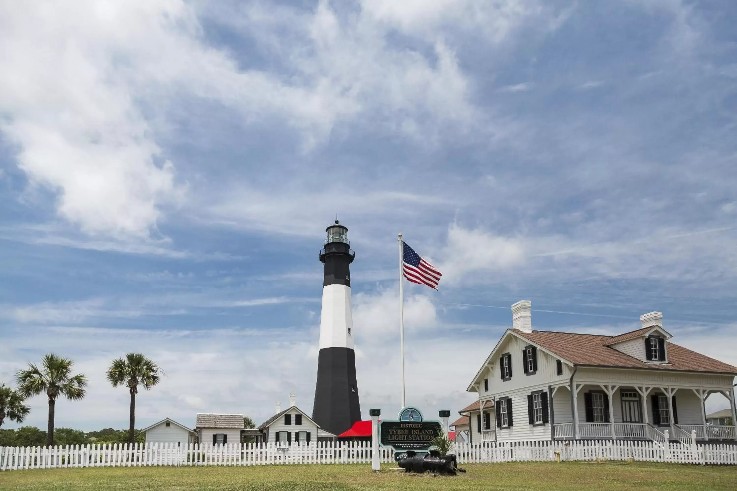 Property Building in Hotel Tybee