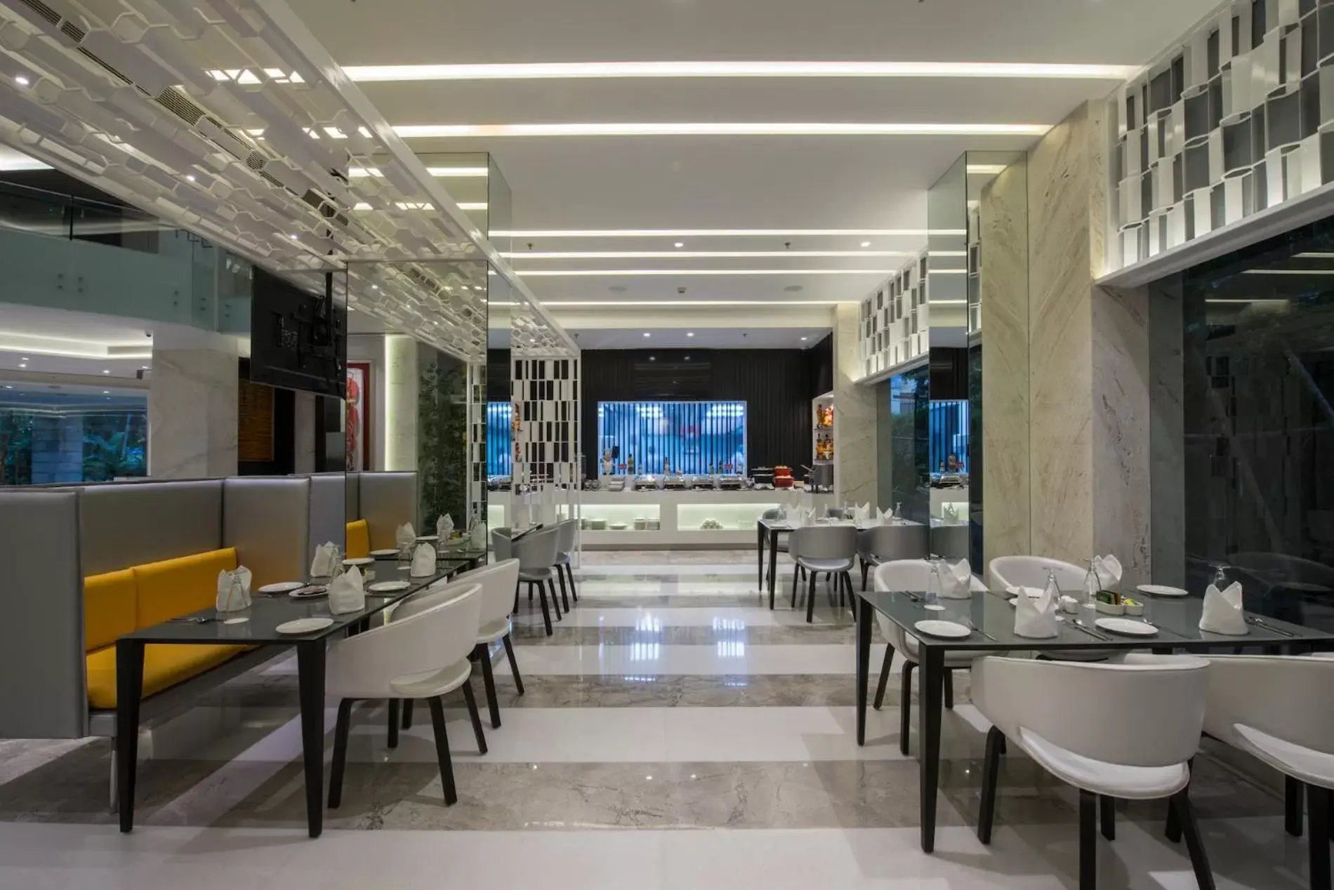 Food and drinks, Restaurant/Places to Eat in Eastin Residences Vadodara