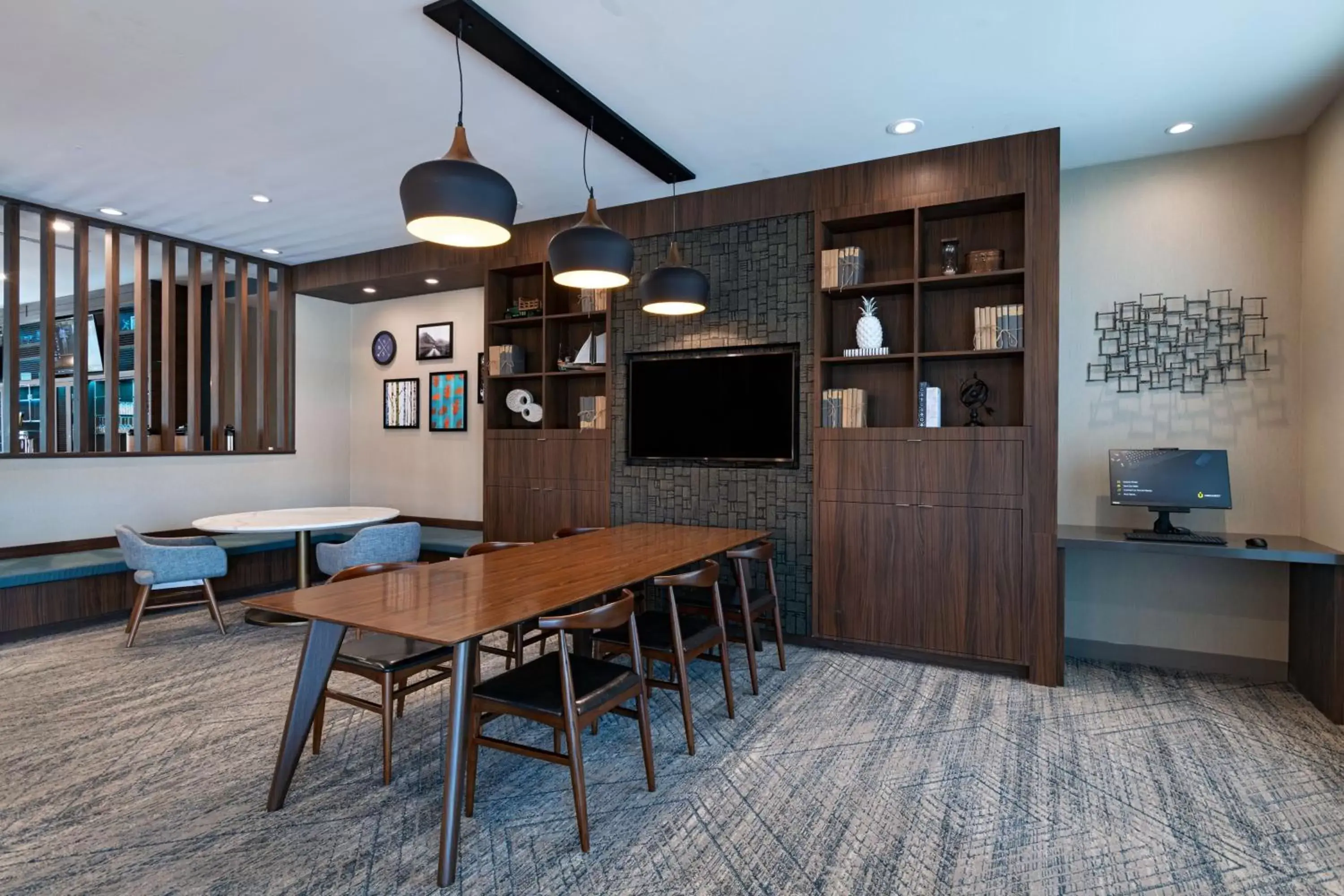 Lobby or reception, Dining Area in Four Points by Sheraton Fort Worth North