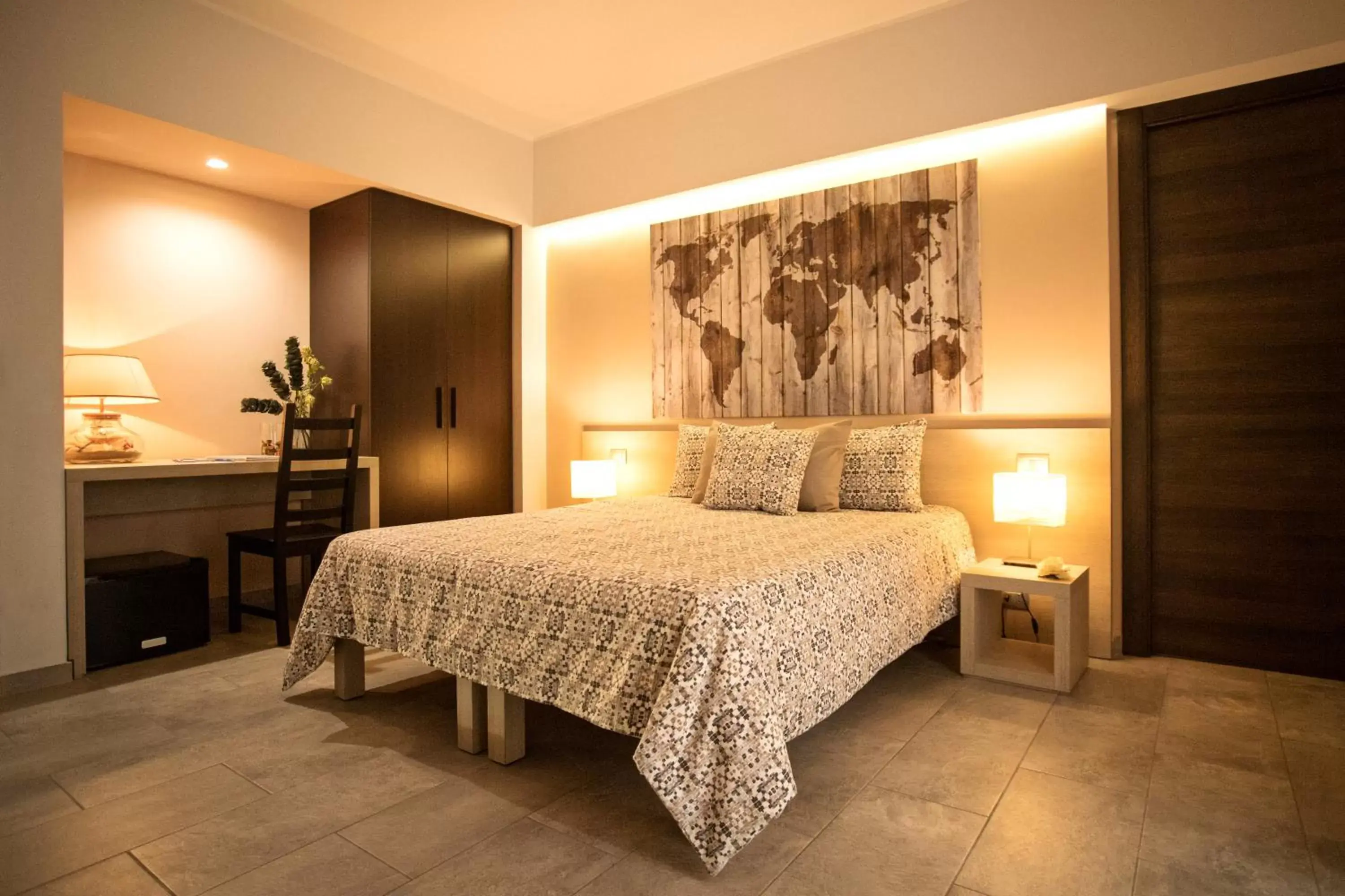 Triple Room with Balcony in B&B Centrale Triple Room with Balcony in B&B Centrale