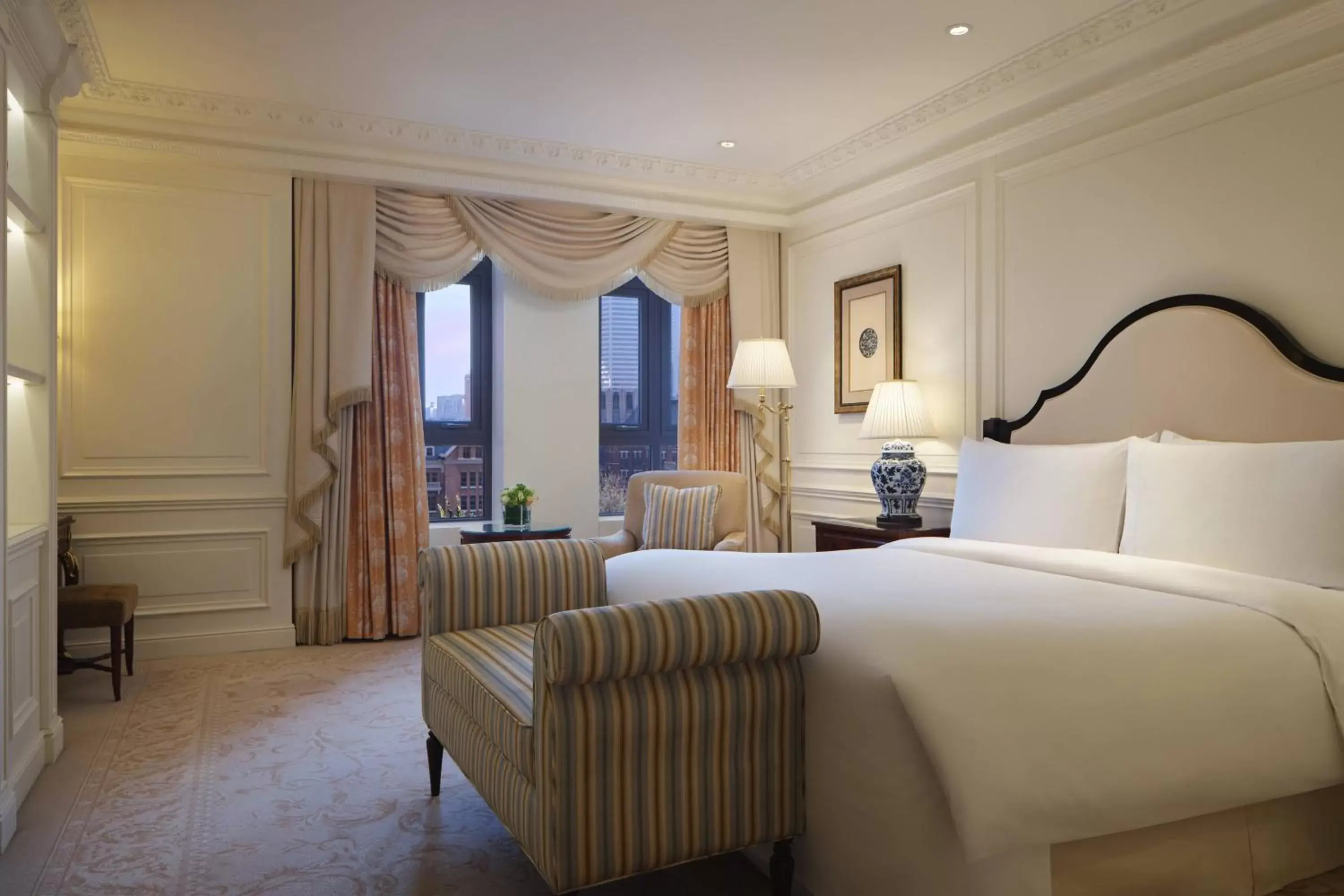 Bedroom in The Ritz-Carlton, Tianjin