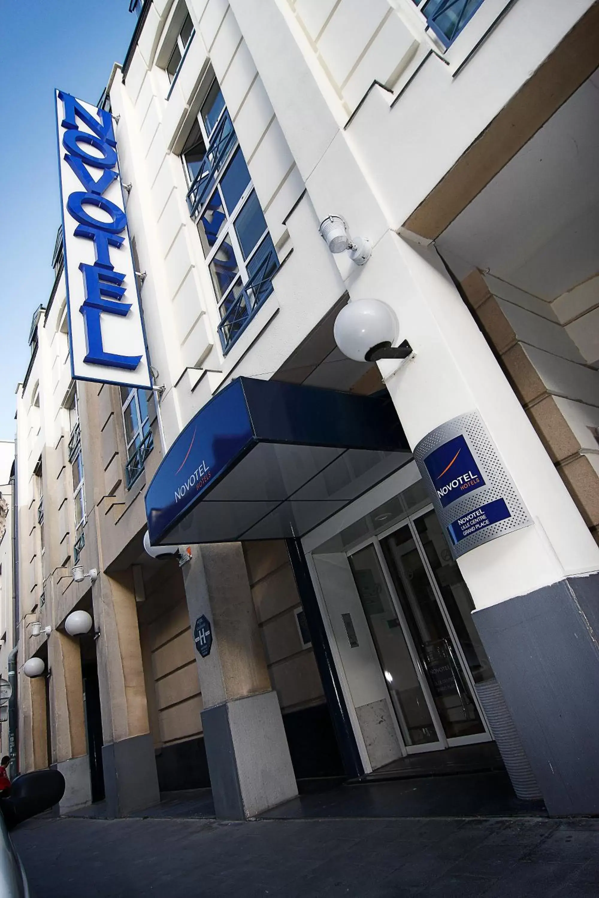 Facade/entrance, Property Building in Novotel Lille Centre Grand Place