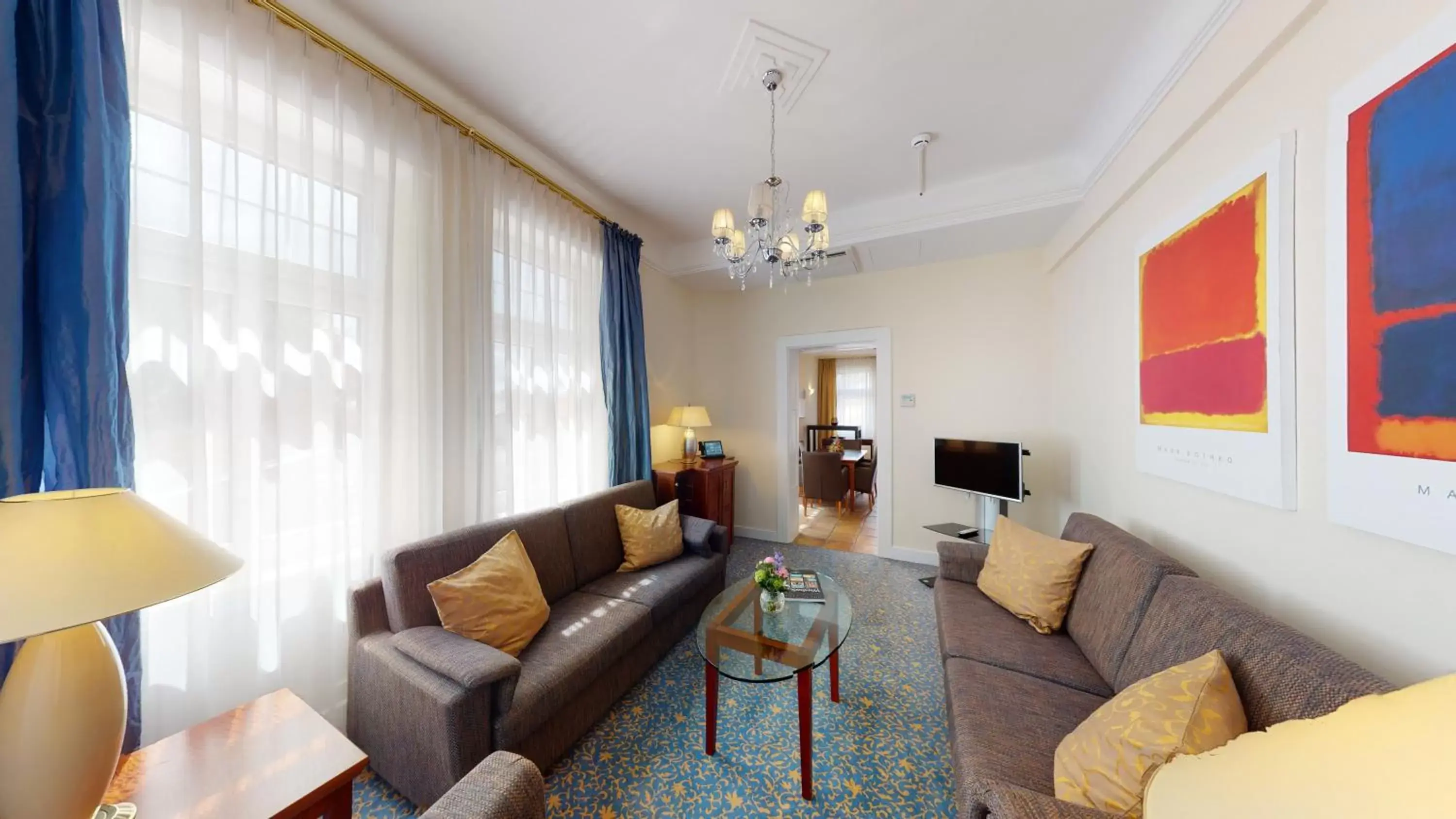 Living room, Seating Area in Hotel Oranien Wiesbaden