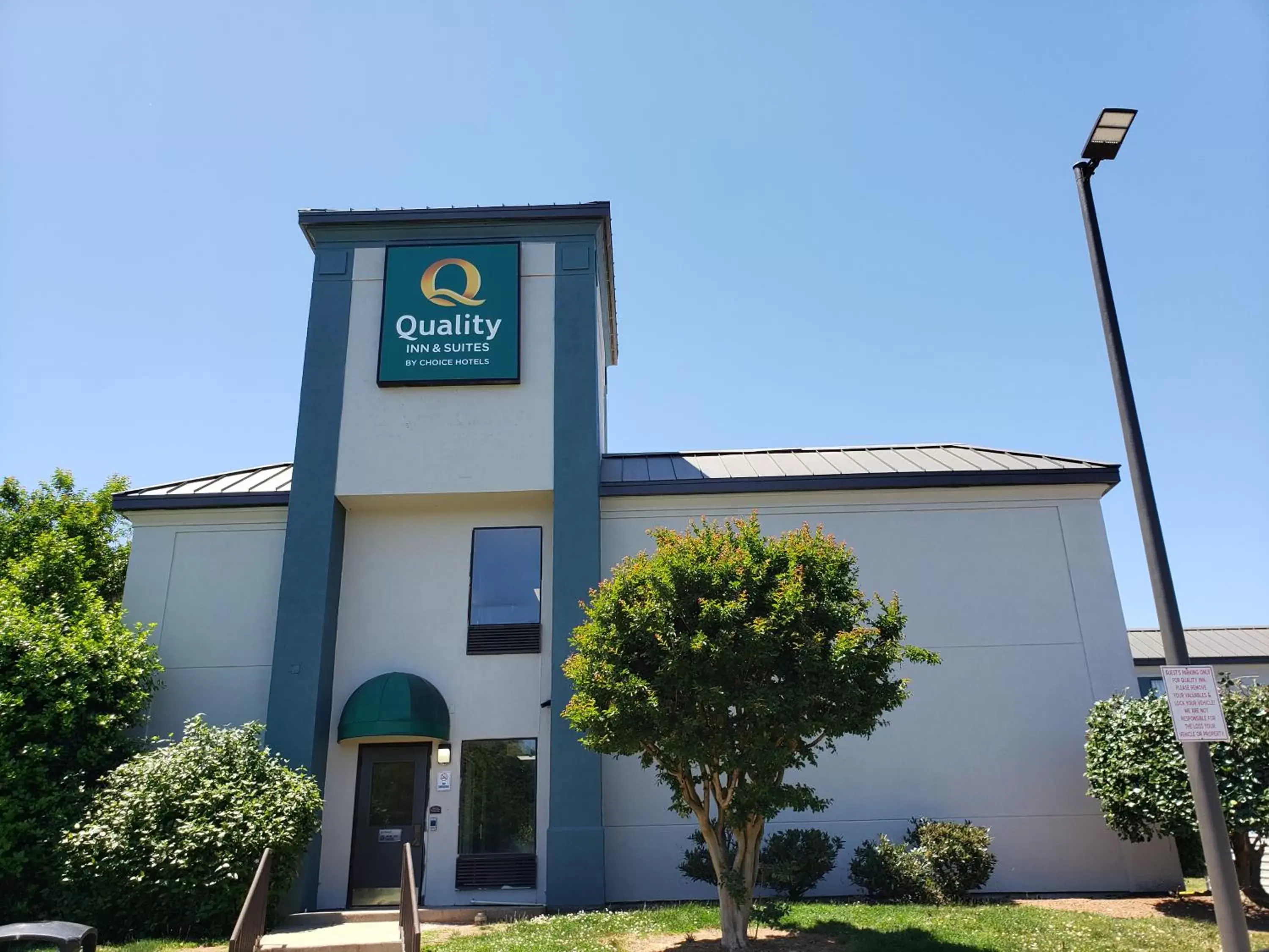 Property Building in Quality Inn & Suites Clemmons I-40