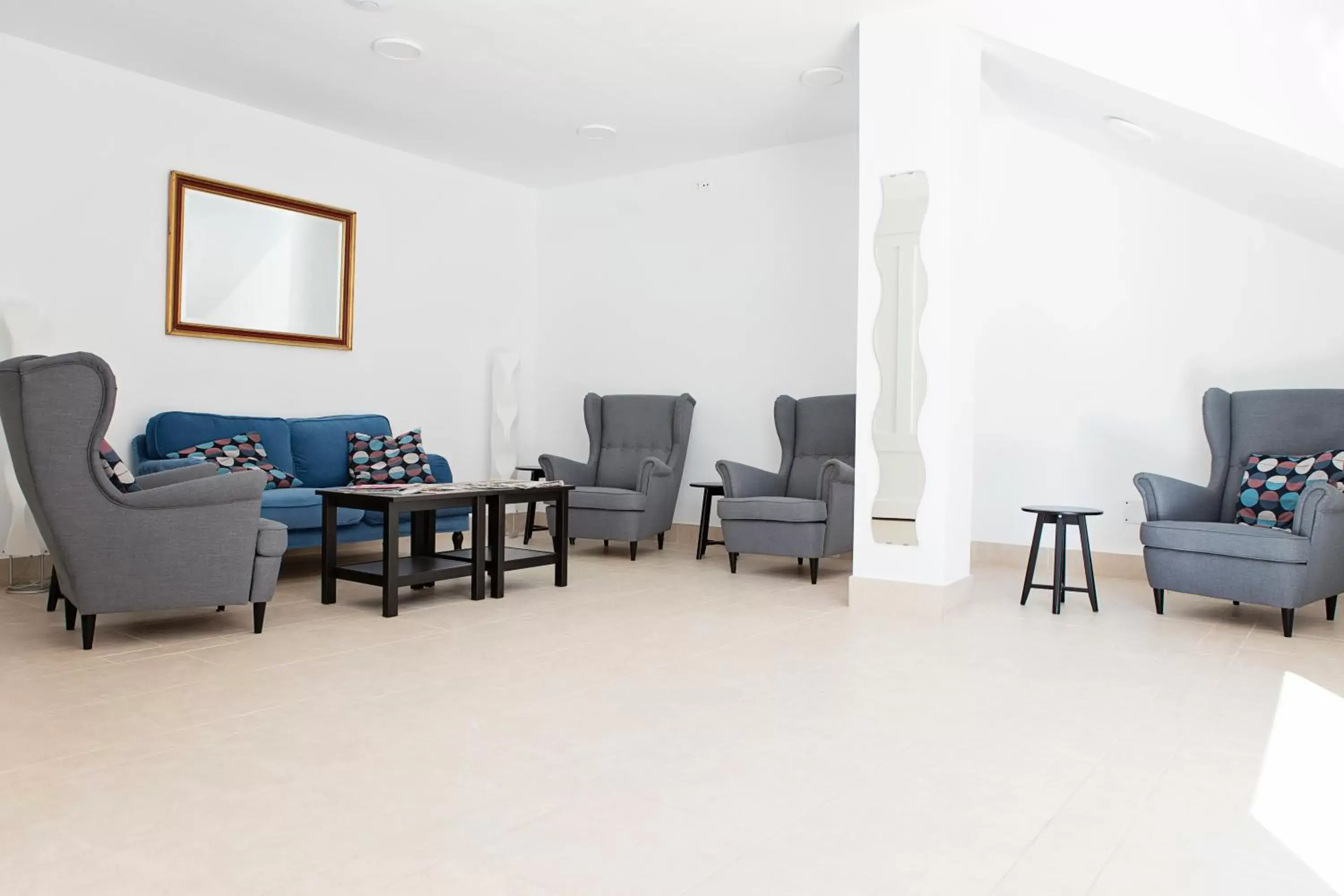 Communal lounge/ TV room, Seating Area in Hotel Eliseos