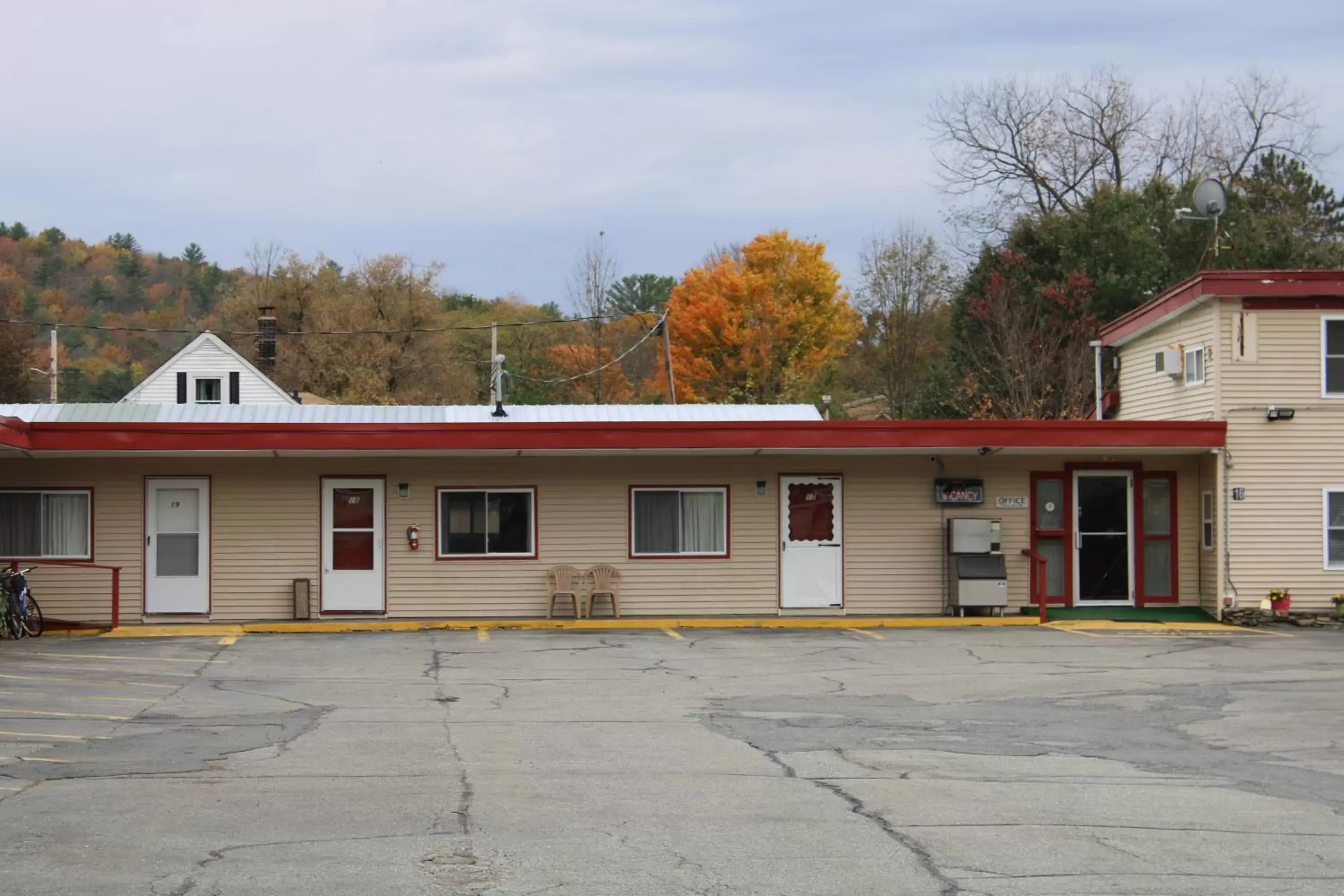 Property Building in Claremont Motor Lodge