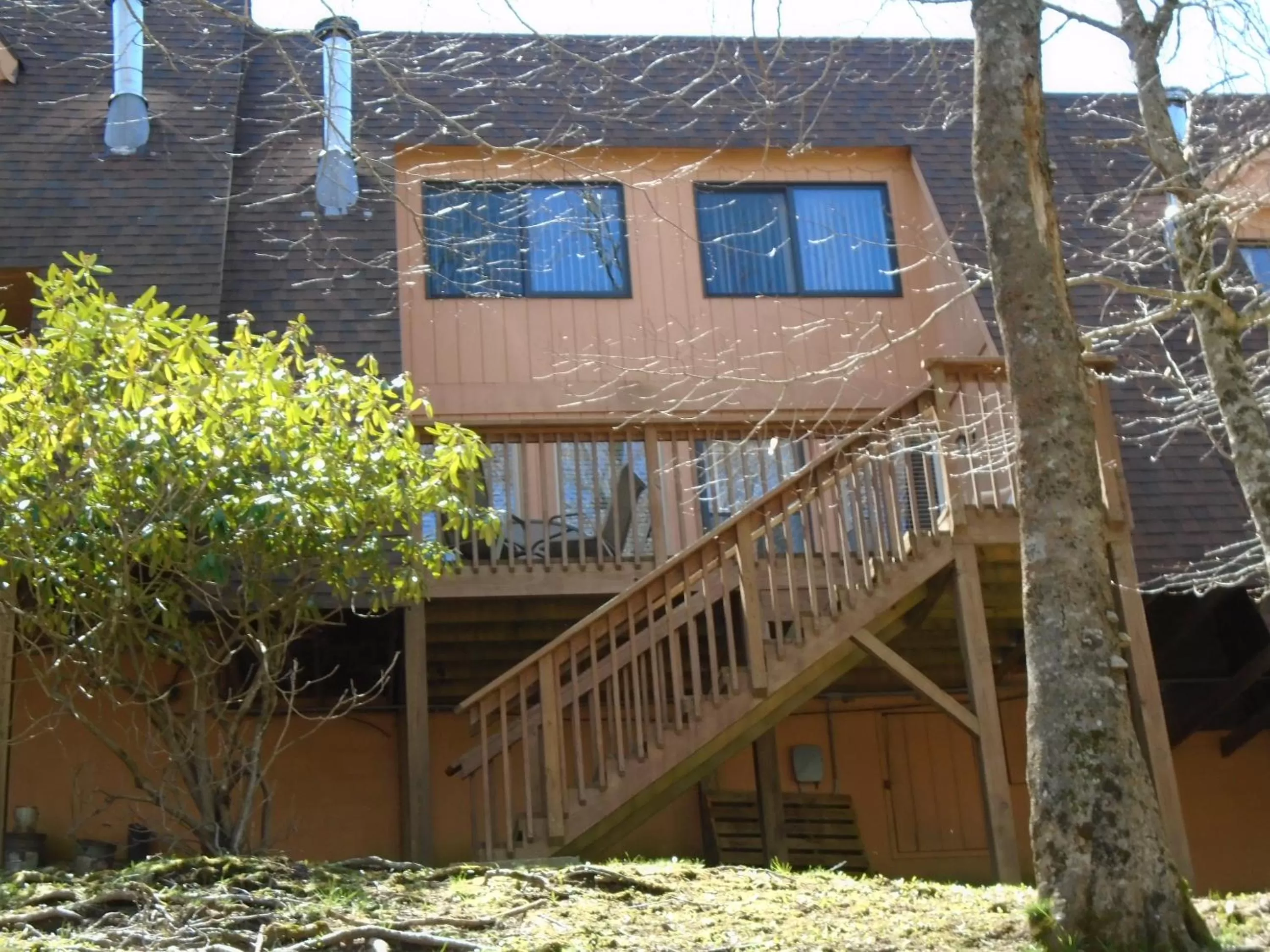 Property Building in Cedar Village Condominiums