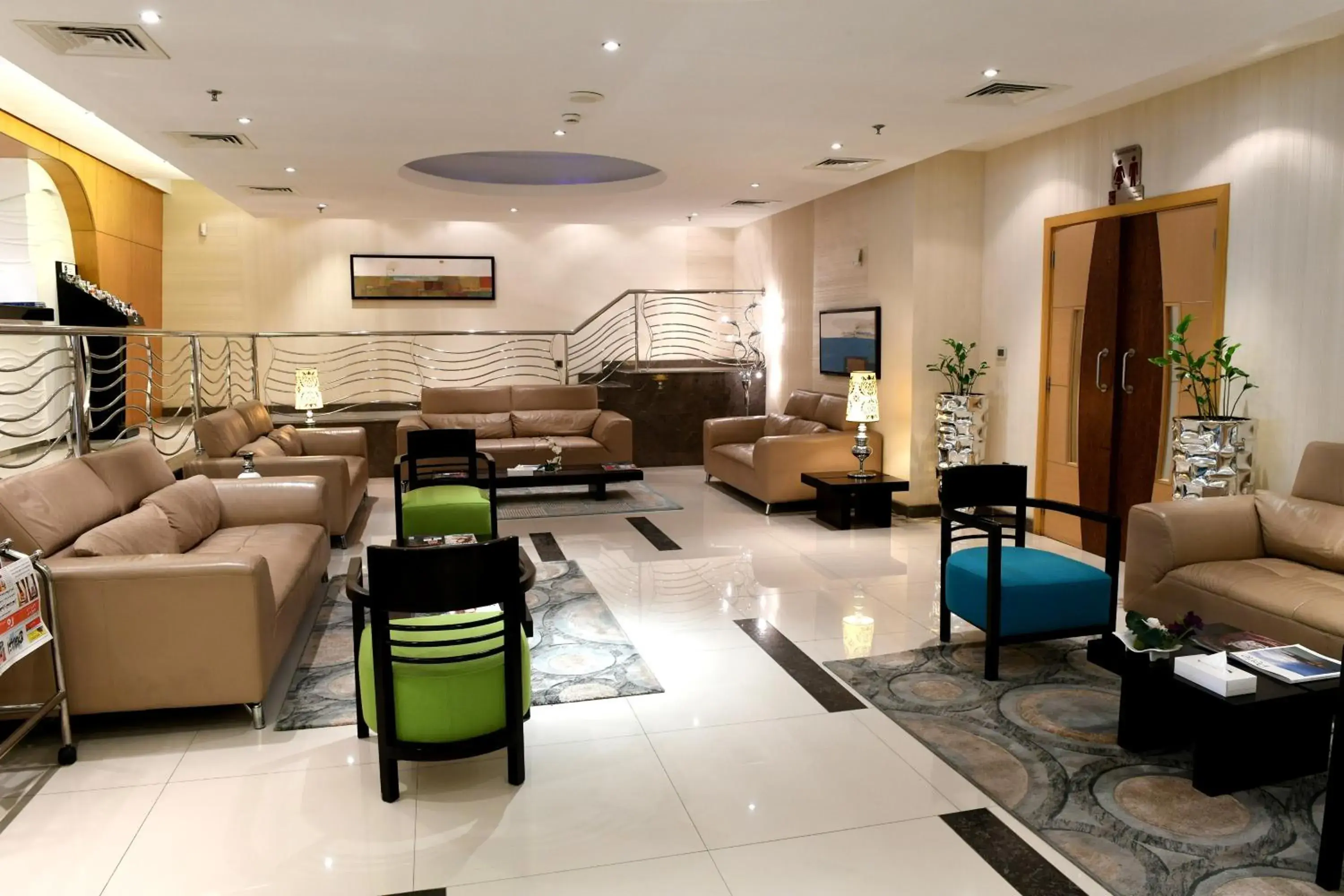Lobby or reception, Lounge/Bar in Al Olaya Suites Hotel