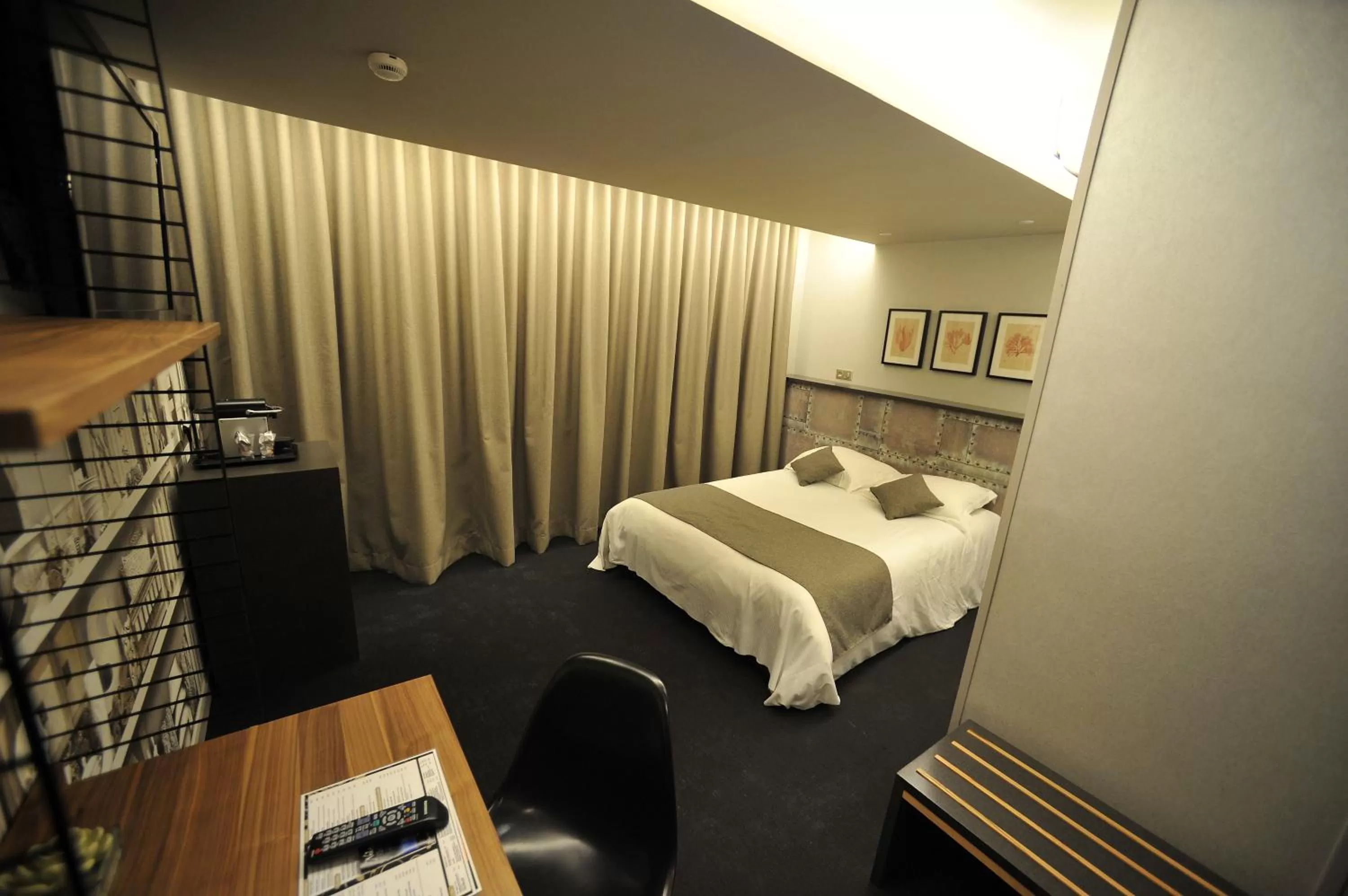 Bedroom, Bed in Nota Bene