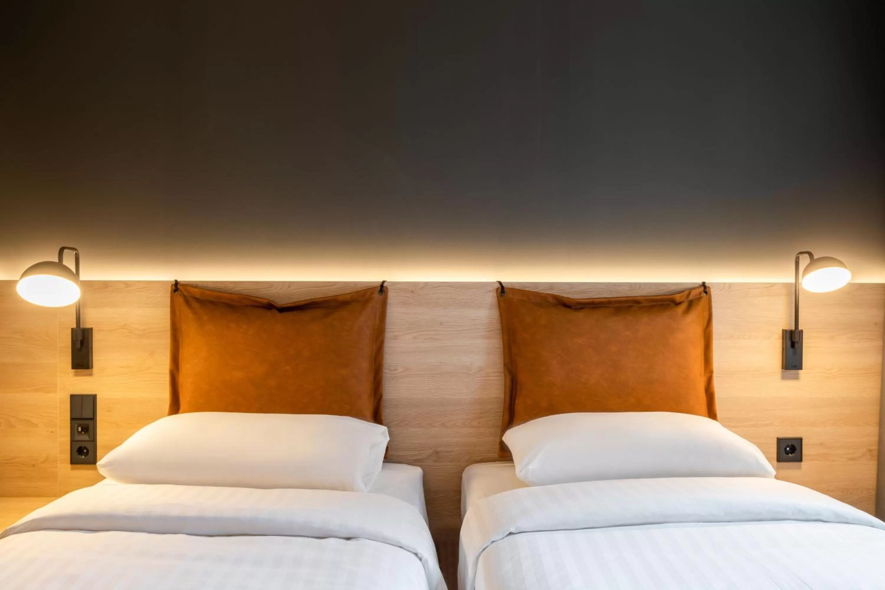 Photo of the whole room, Bed in Moxy Dortmund City