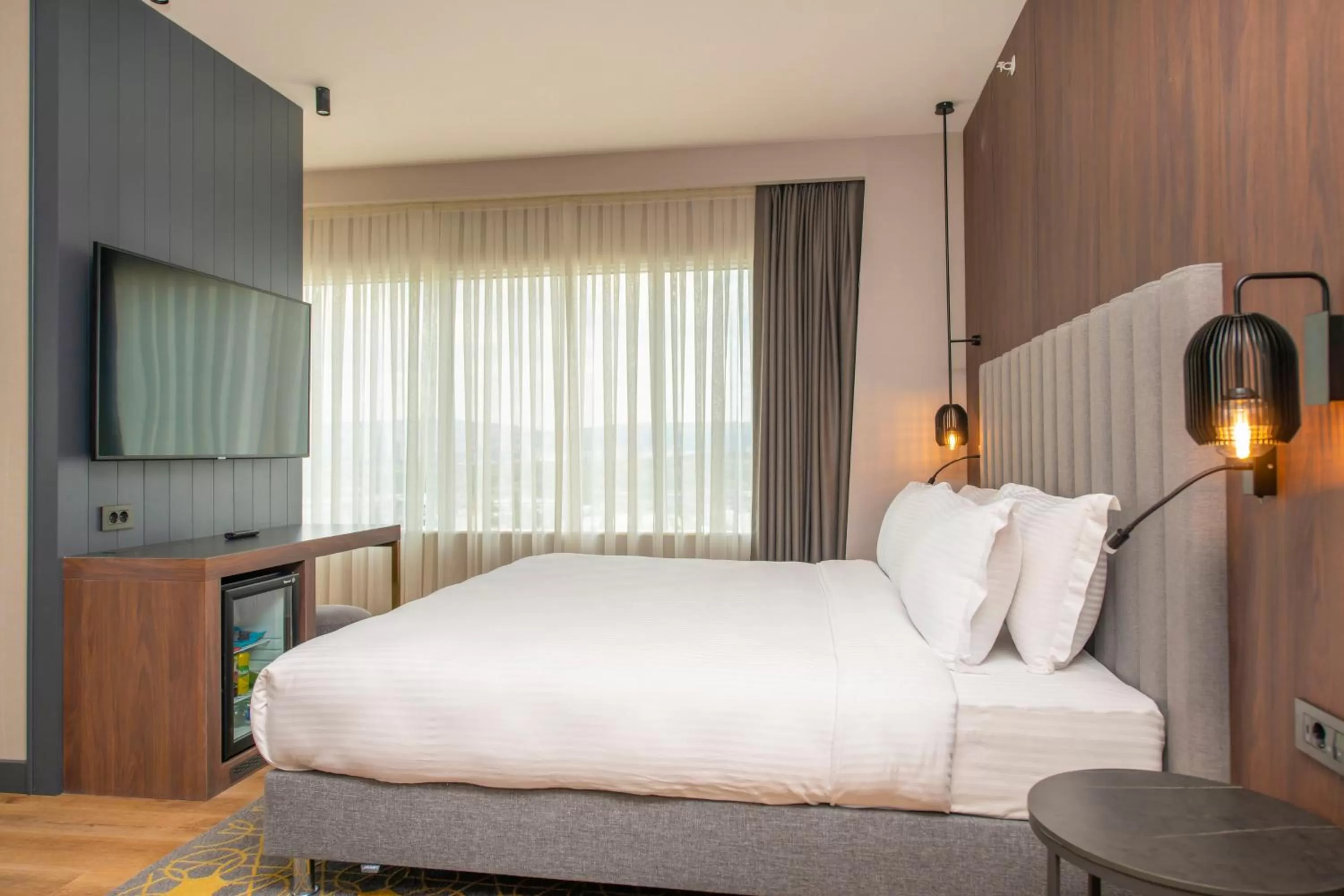 Bedroom, Bed in Crowne Plaza Ankara by IHG