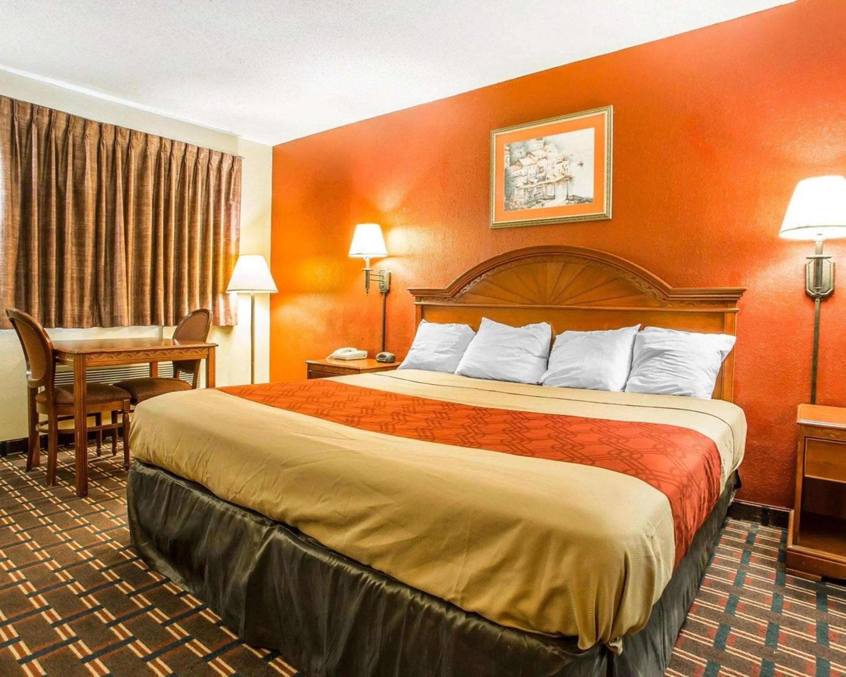 Photo of the whole room, Bed in Rodeway Inn Montpelier