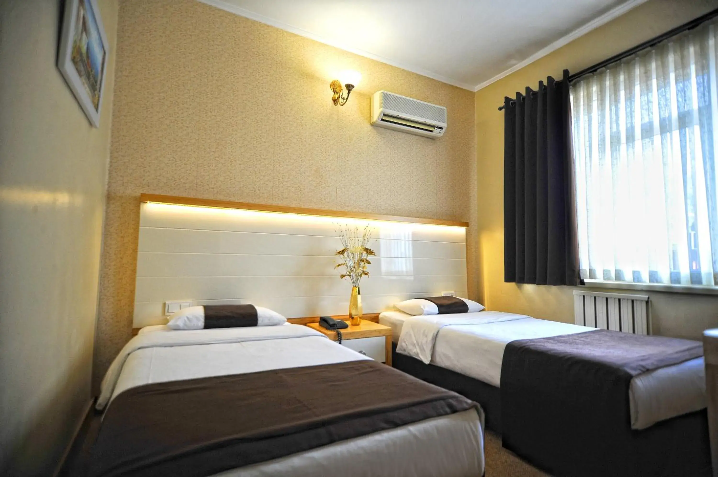 Photo of the whole room, Bed in Horon Hotel