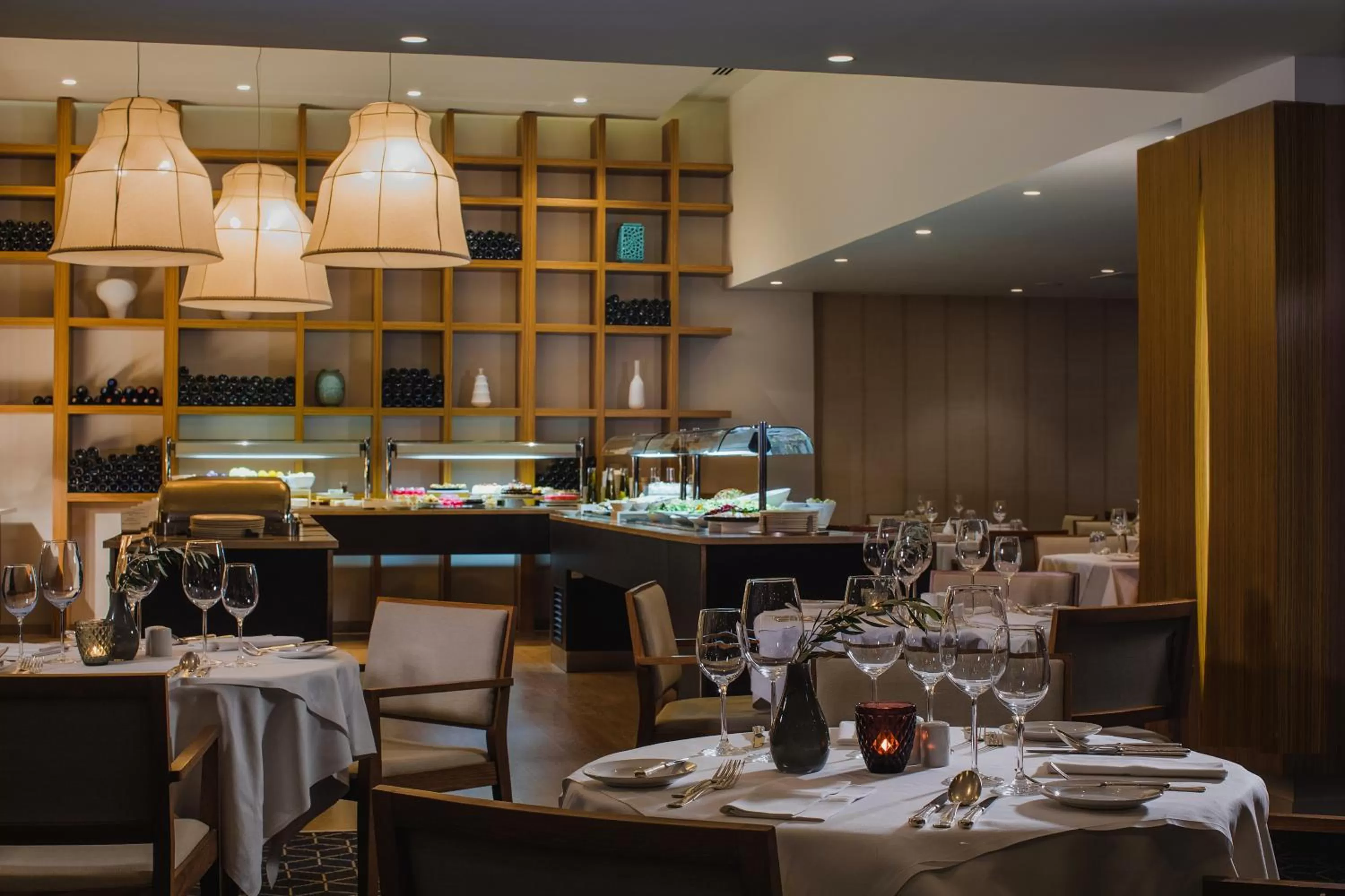 Restaurant/places to eat in Alion Beach Hotel