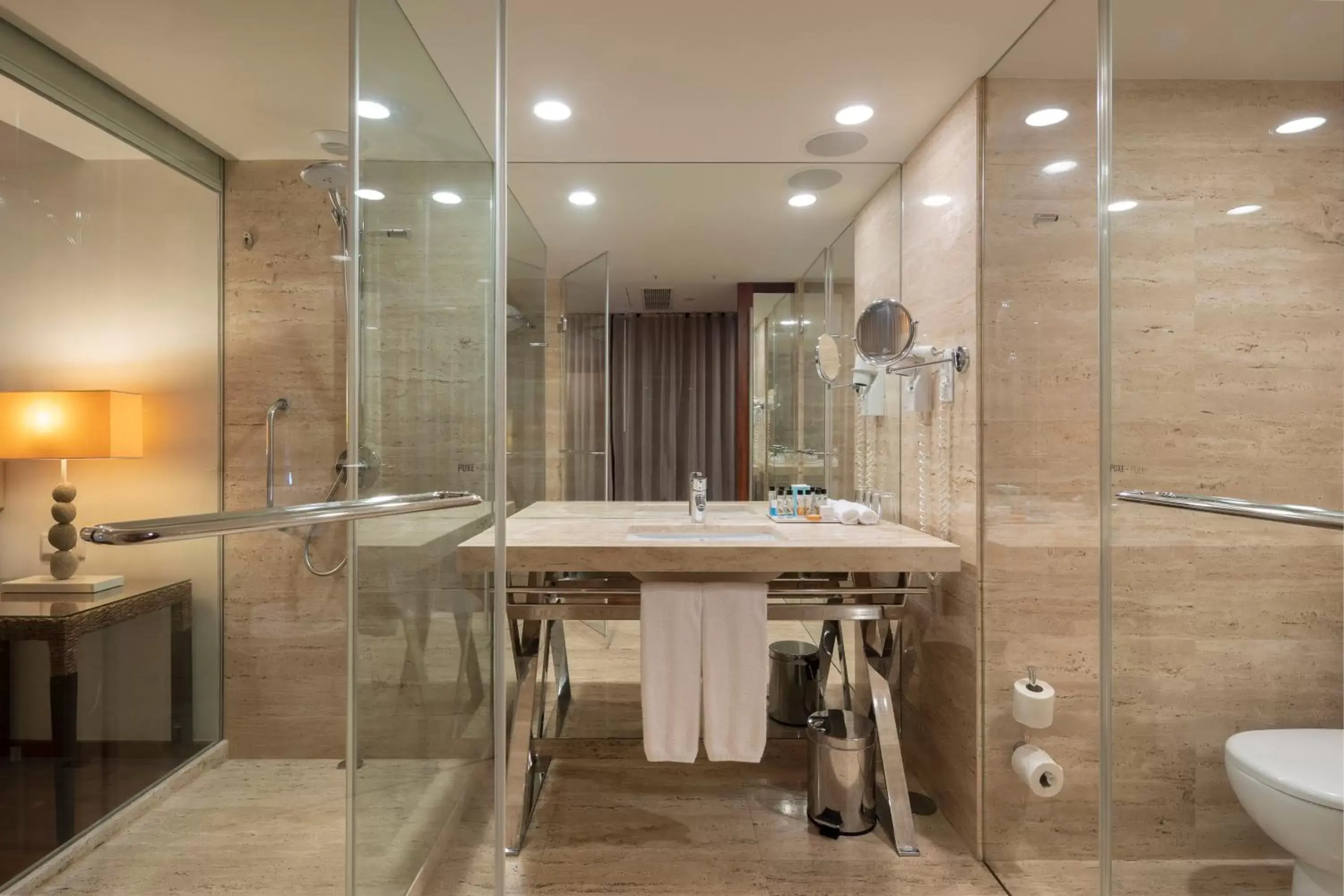 Photo of the whole room, Bathroom in Crowne Plaza Vilamoura - Algarve, an IHG Hotel