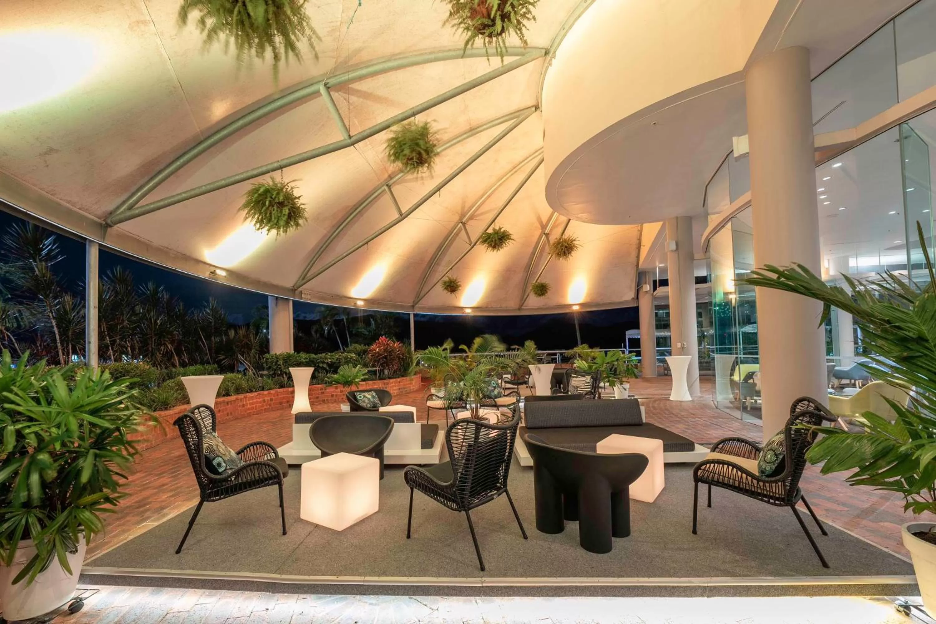 Restaurant/places to eat in Hilton Cairns