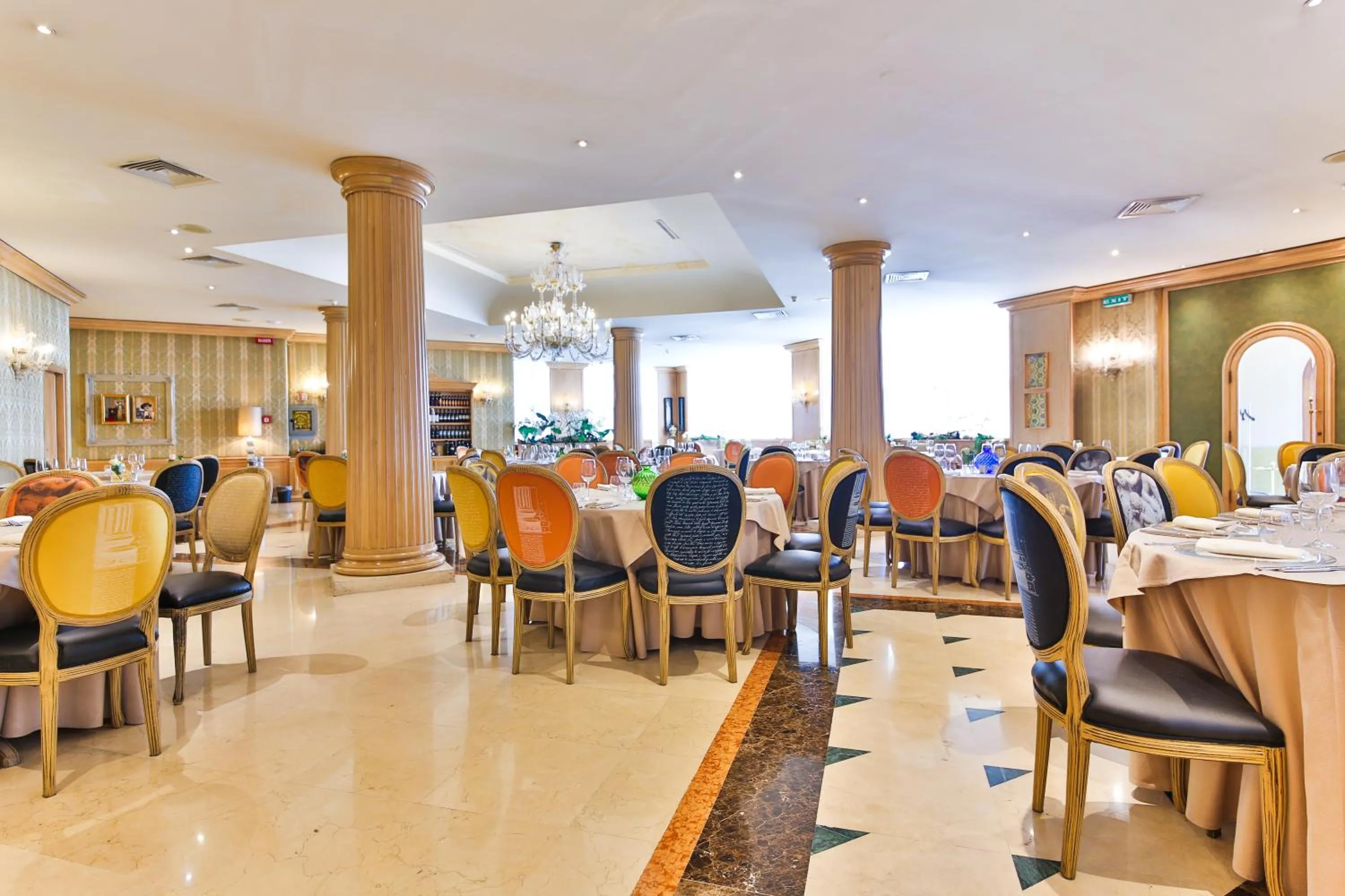 Restaurant/places to eat in Hotel Leon d'Oro