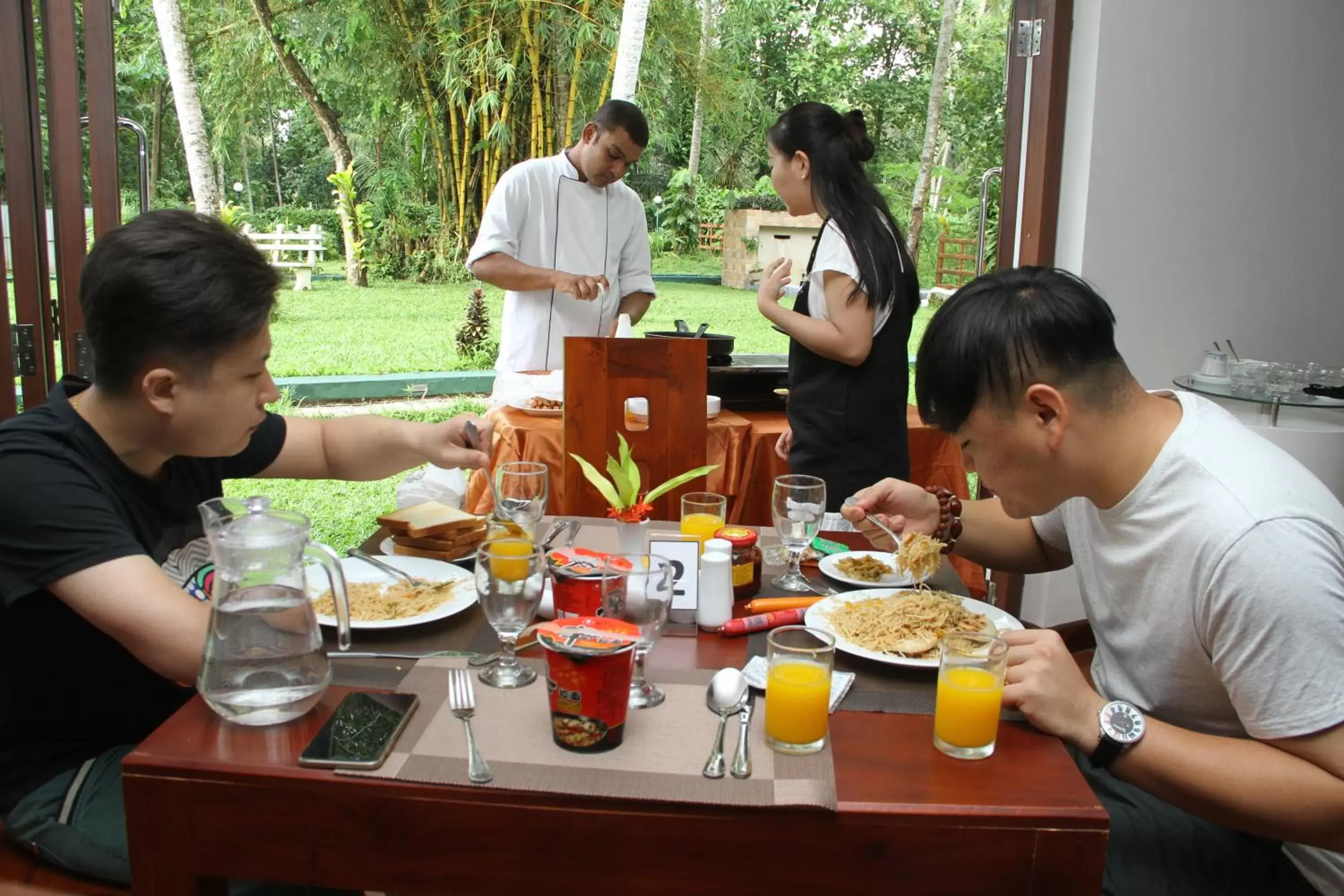 Restaurant/places to eat in Oreeka - Katunayake Airport Transit Hotels Restaurant/places to eat in Oreeka - Katunayake Airport Transit Hotels