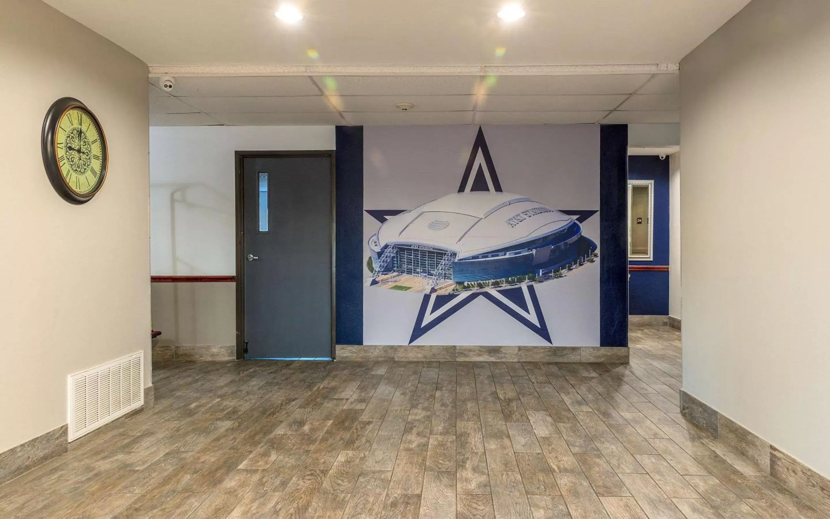 Lobby or reception in Quality Inn Forest Hill - Fort Worth South Lobby or reception in Quality Inn Forest Hill - Fort Worth South