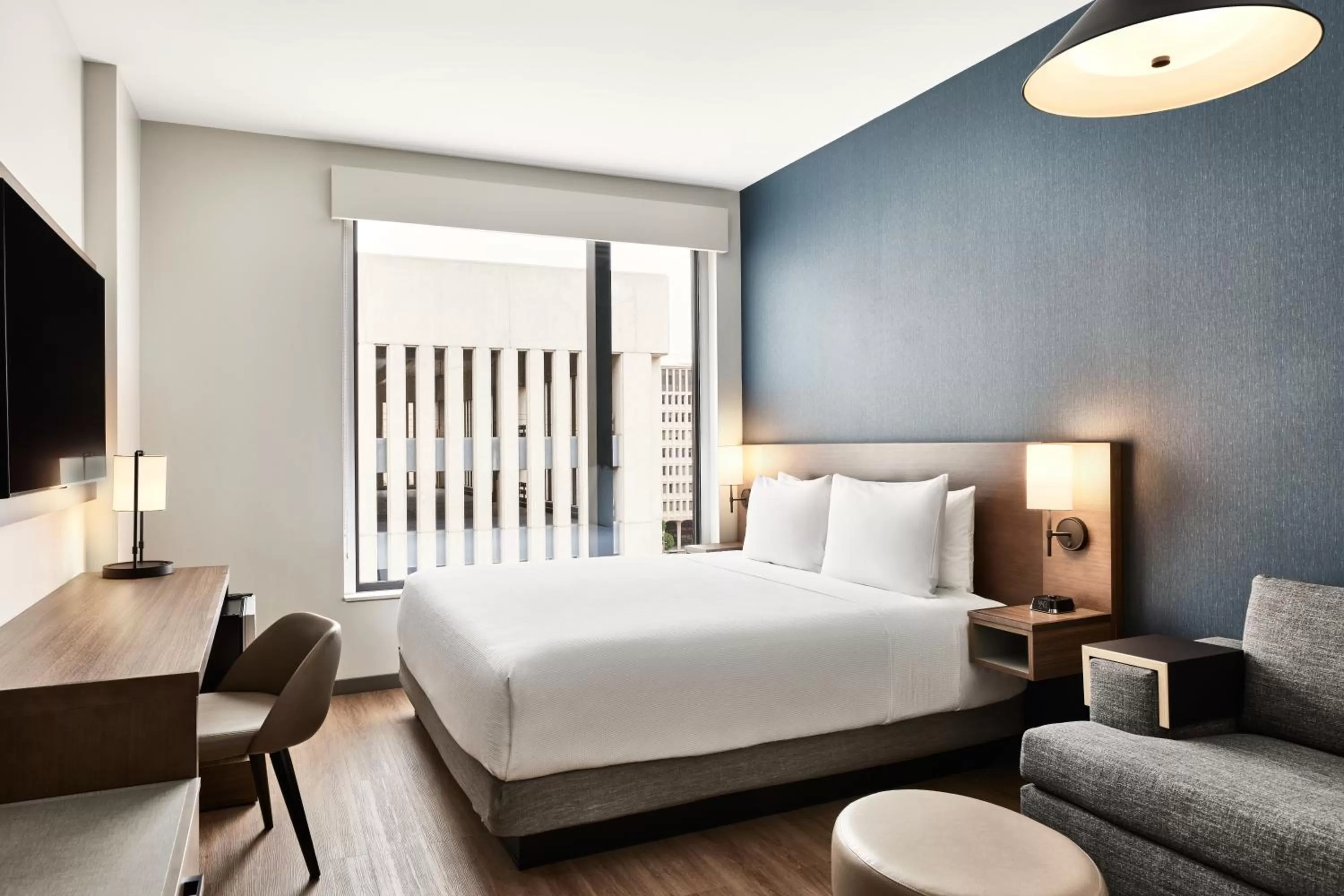 View (from property/room), Bed in Hyatt Place Phoenix/Downtown