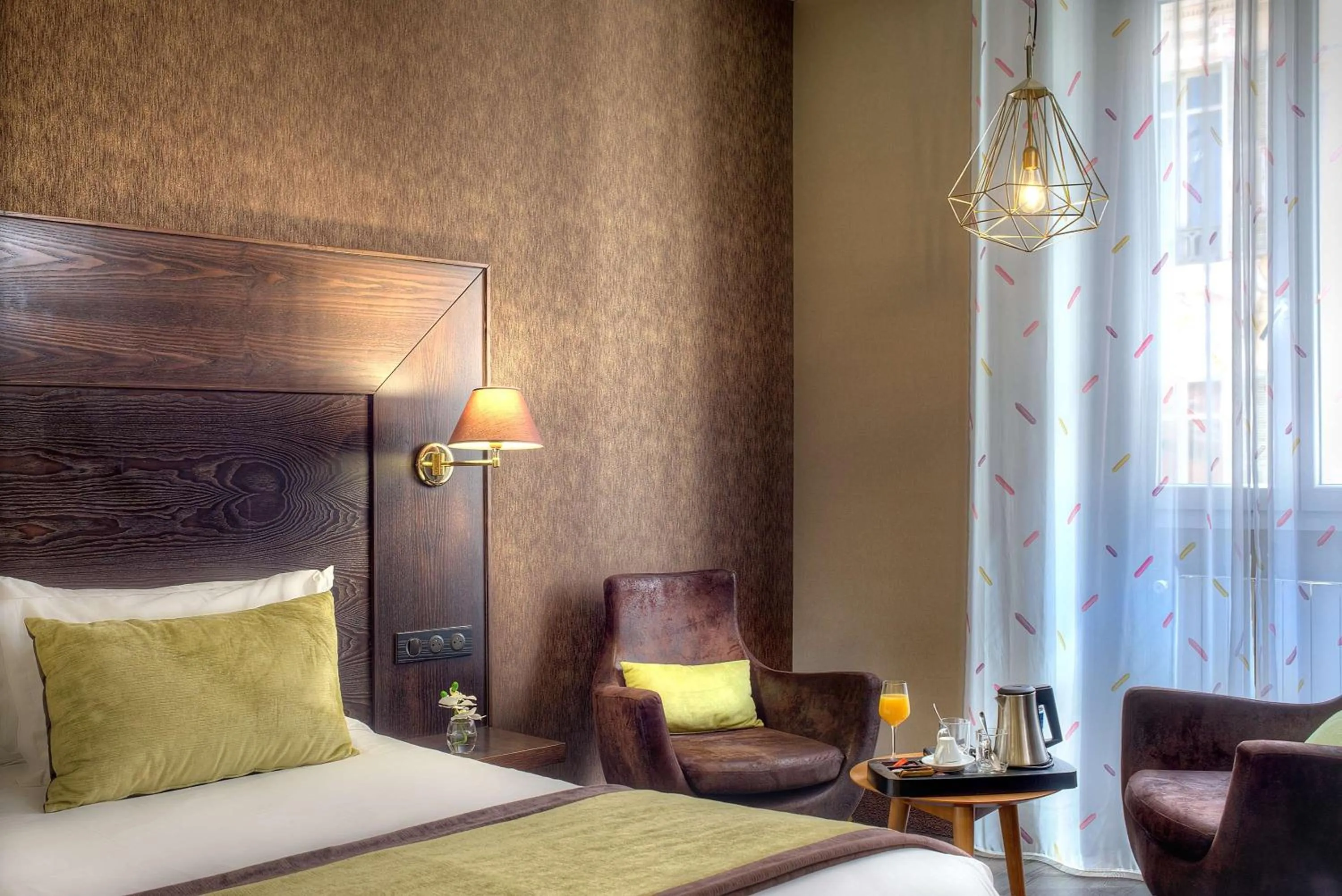 Photo of the whole room, Bed in Best Western Plus Nice Cosy Hotel