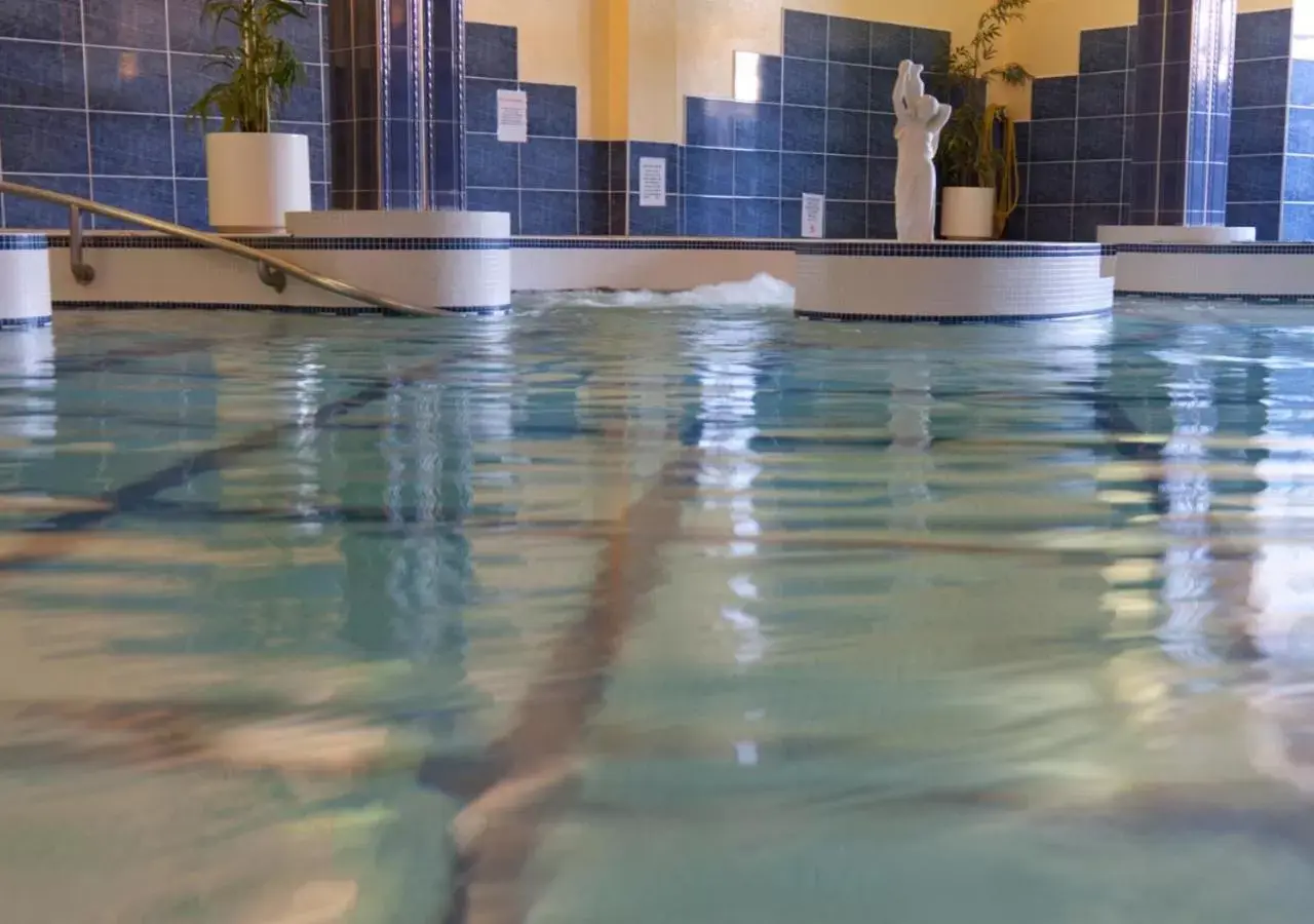 Activities, Swimming Pool in Castle Hotel Macroom