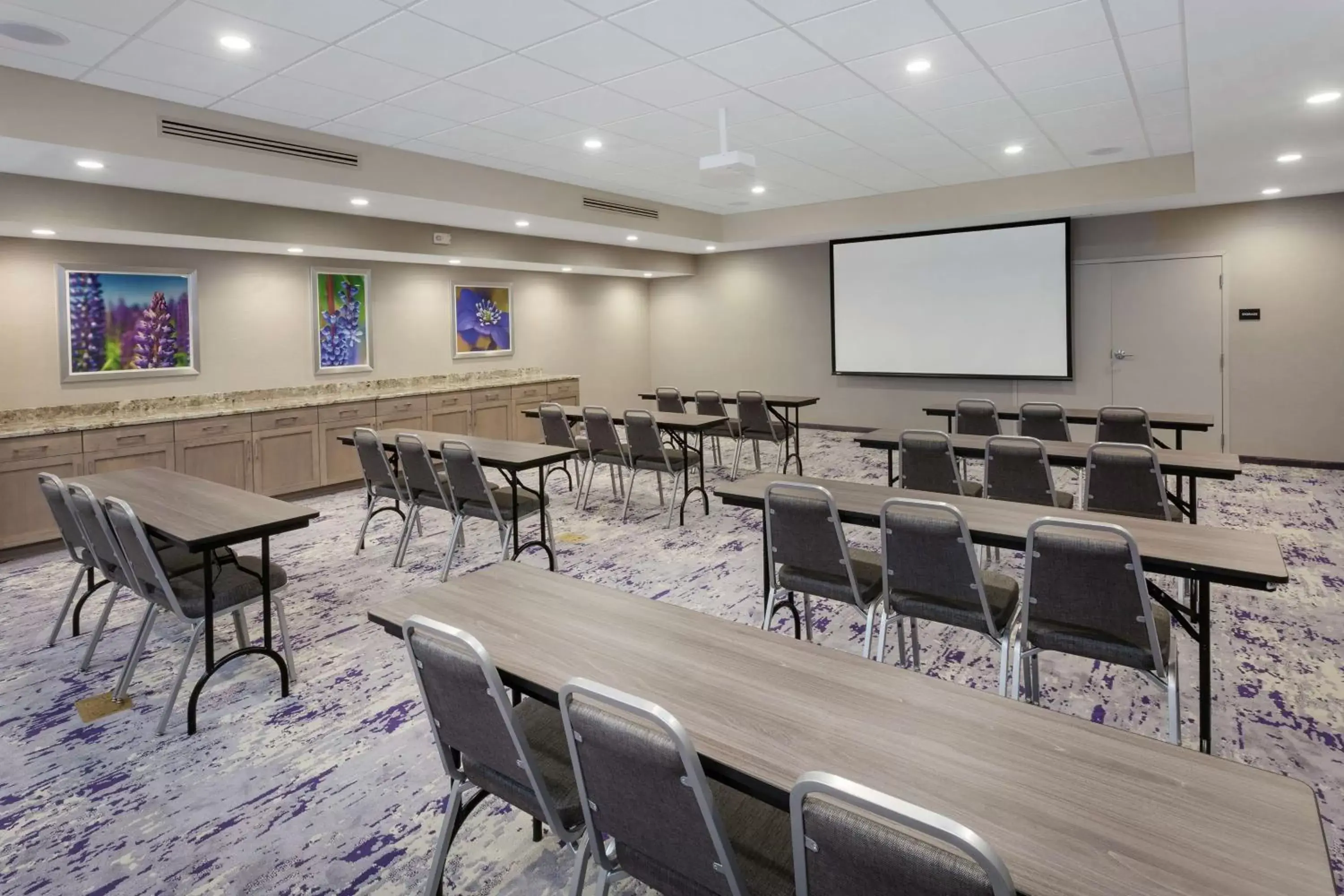 Meeting/conference room in Hampton Inn & Suites Rocky Hill - Hartford South