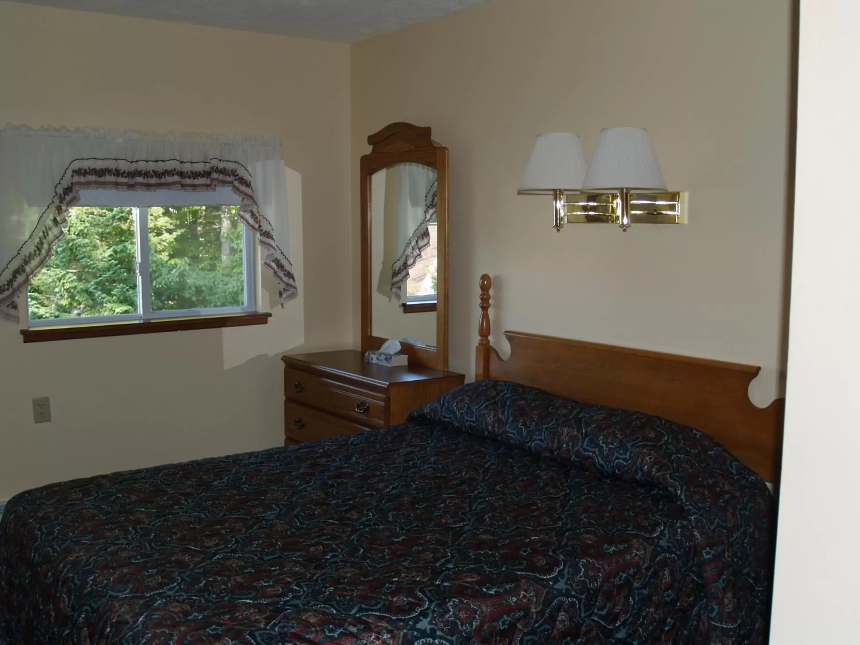 Bedroom, Bed in Wilson Lake Inn