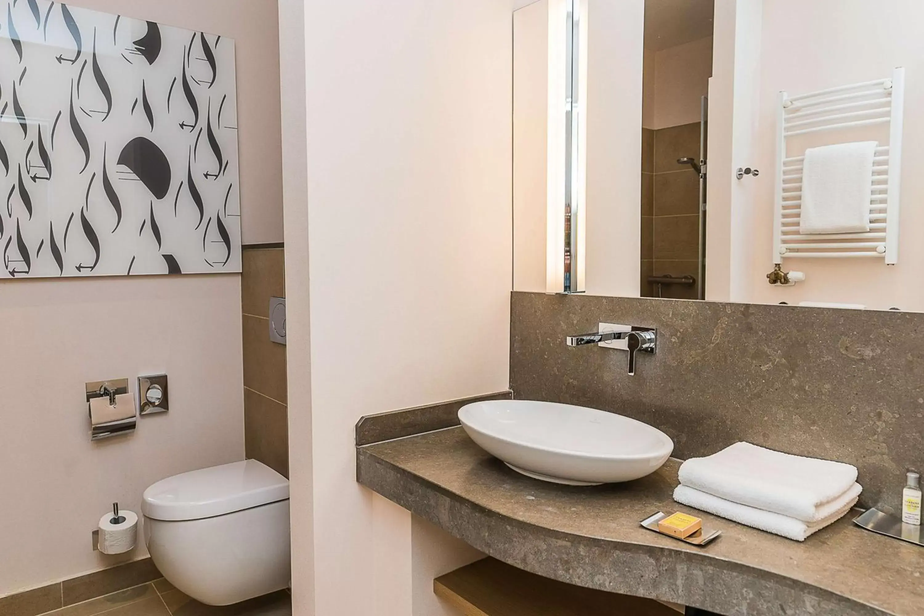 Bathroom in DoubleTree by Hilton Oradea