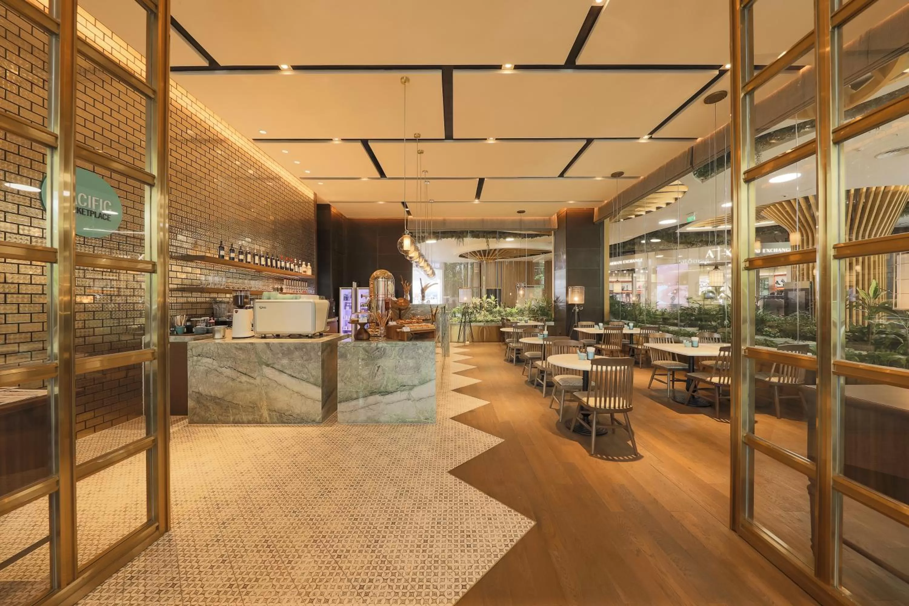 Restaurant/places to eat in Pan Pacific Yangon