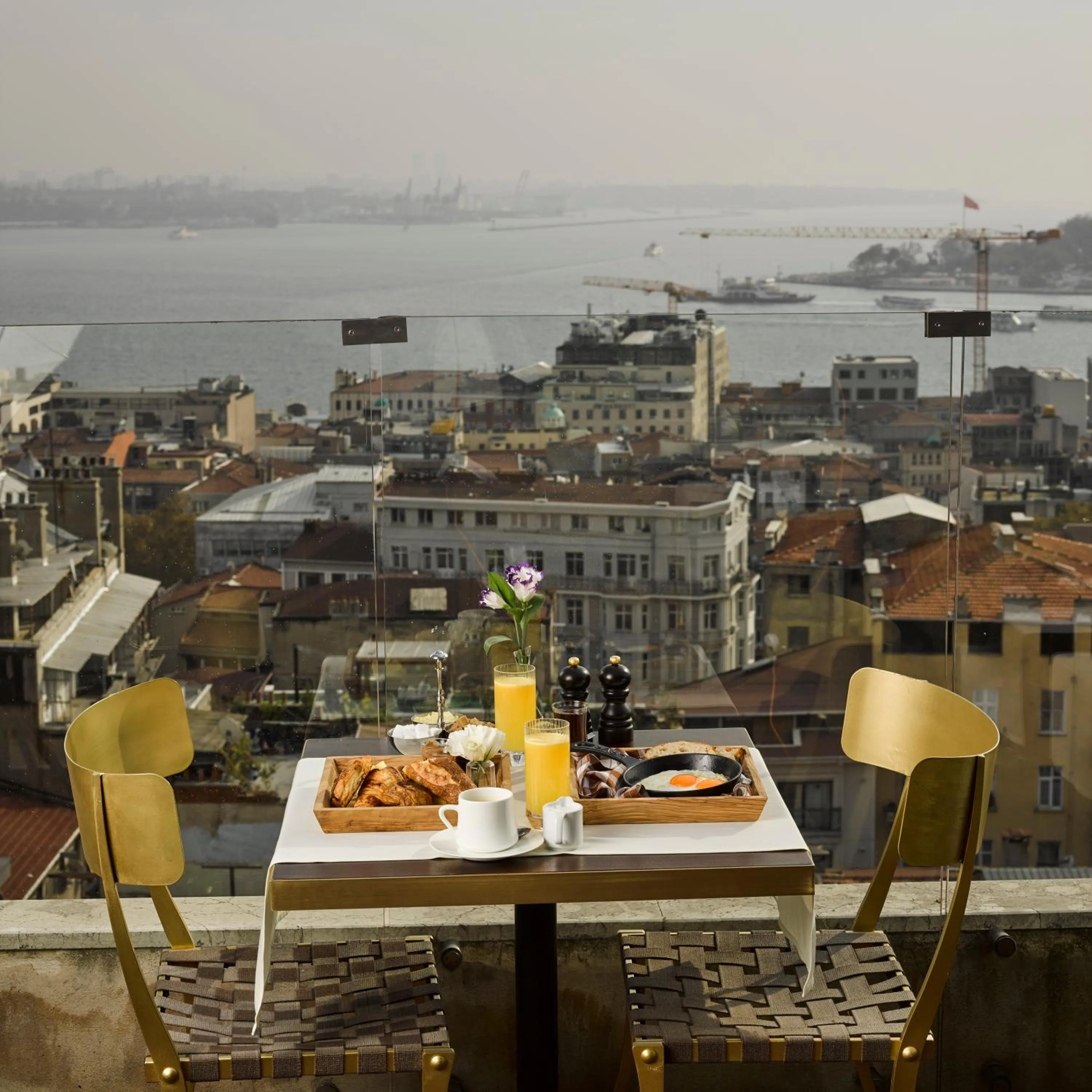 City view in Georges Hotel Galata