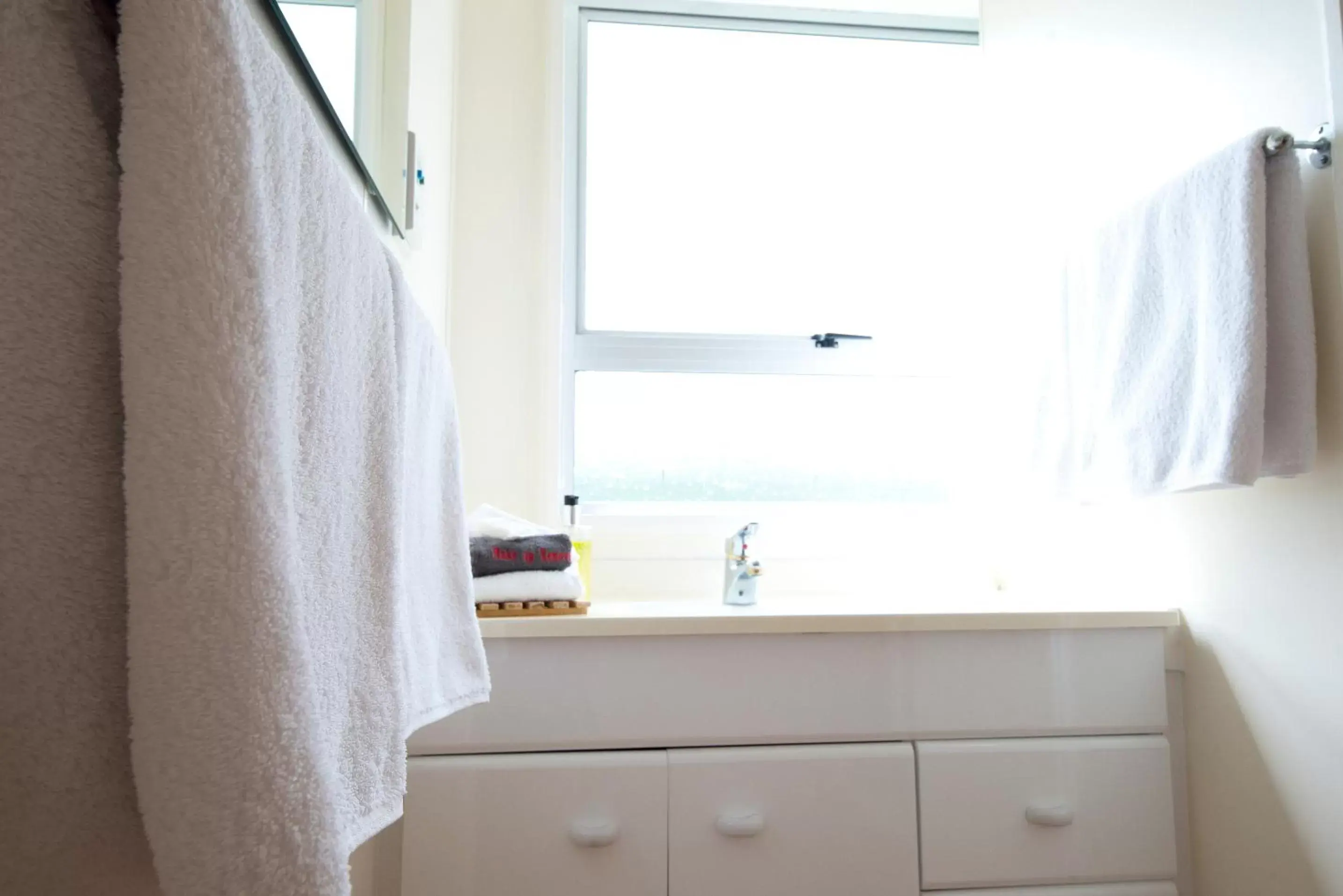 Bathroom in Kapiti Gateway Motel