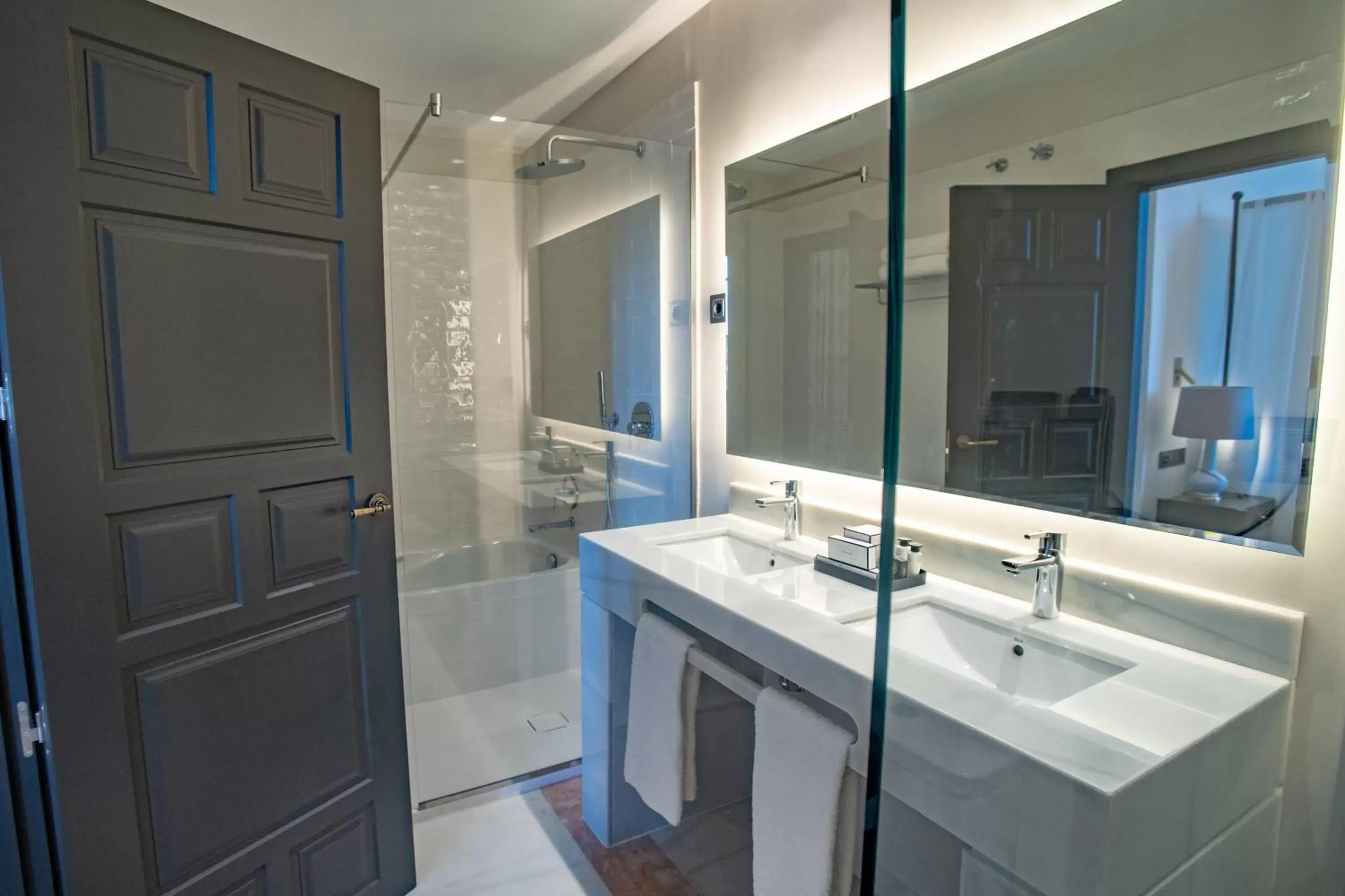 Bathroom in Soho Boutique Castillo de Santa Catalina - Adults Recommended