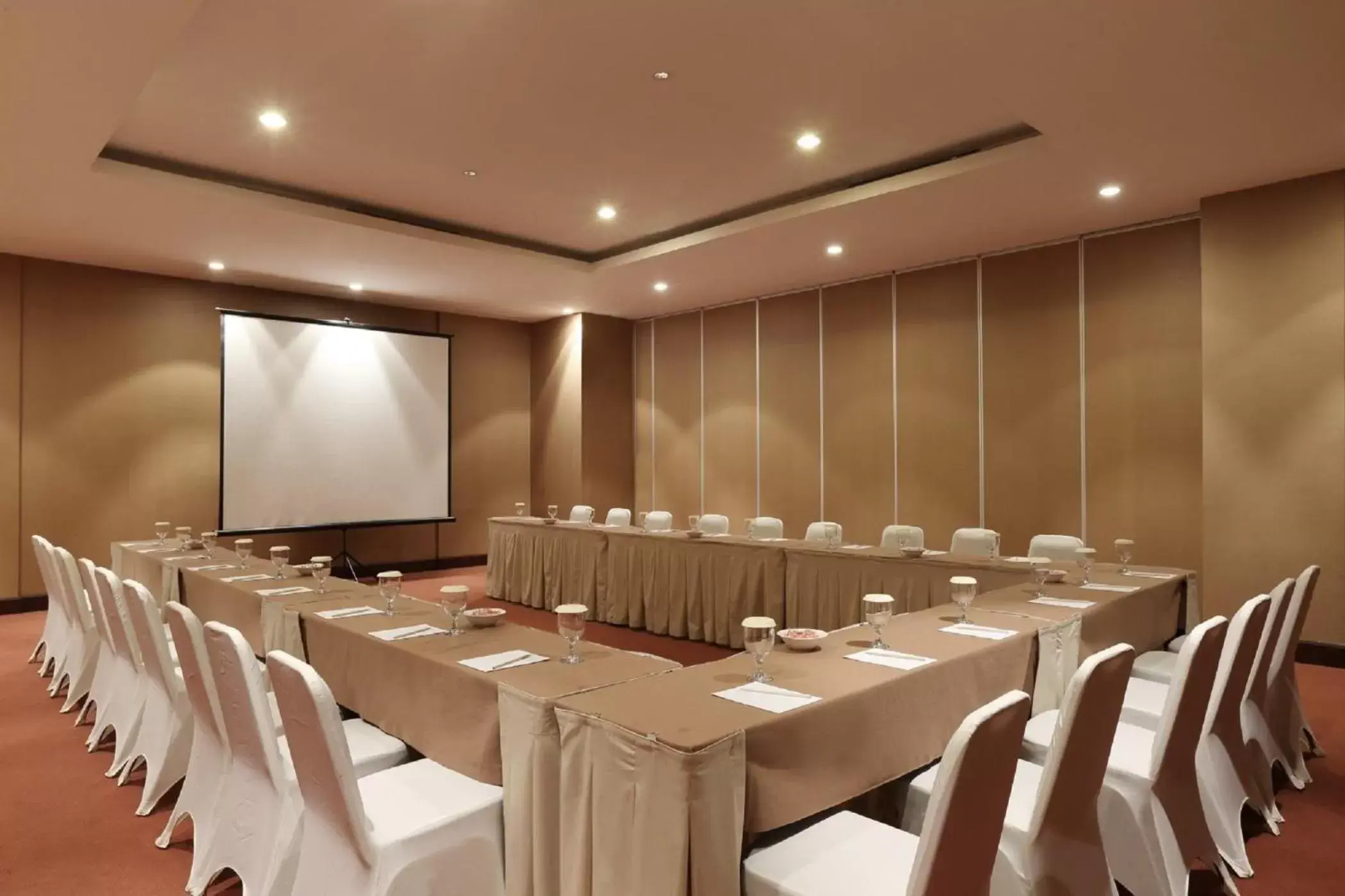 Meeting/conference room in Hotel Santika Premiere Bintaro