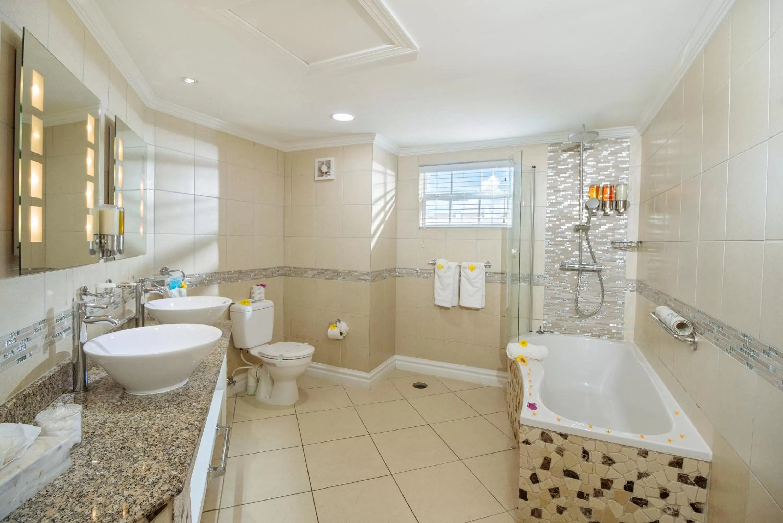 Toilet in Bay Gardens Beach Resort & Spa