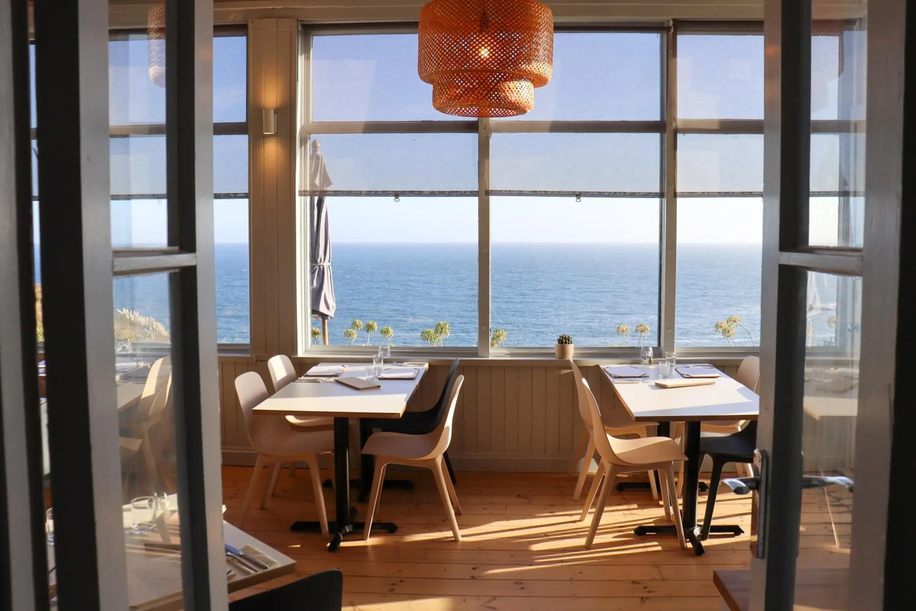 Dining area, Sea View in Housel Bay Hotel