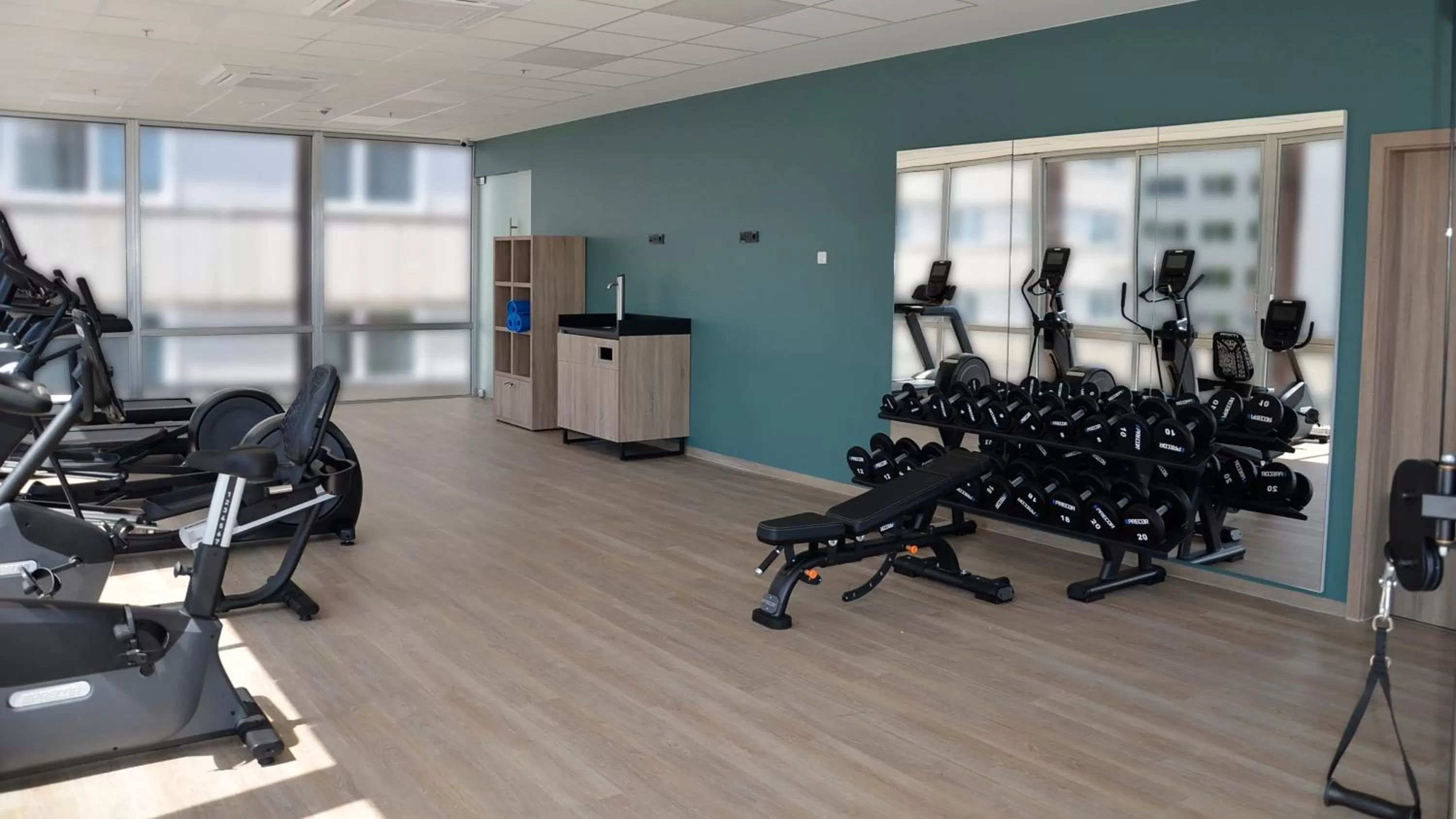 Fitness centre/facilities in Holiday Inn Munich City Centre by IHG