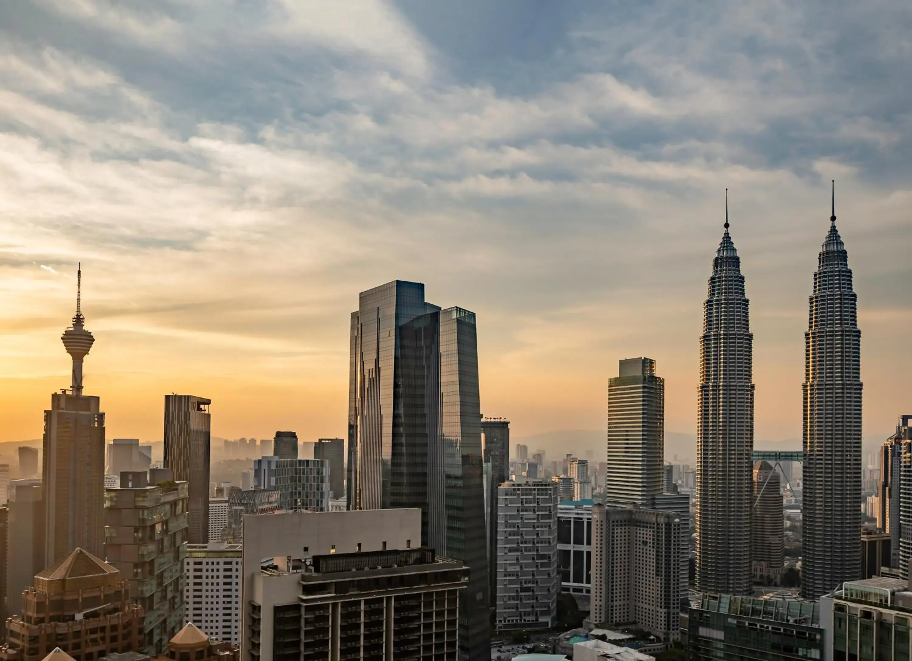 City view in 8 Kia Peng Suites