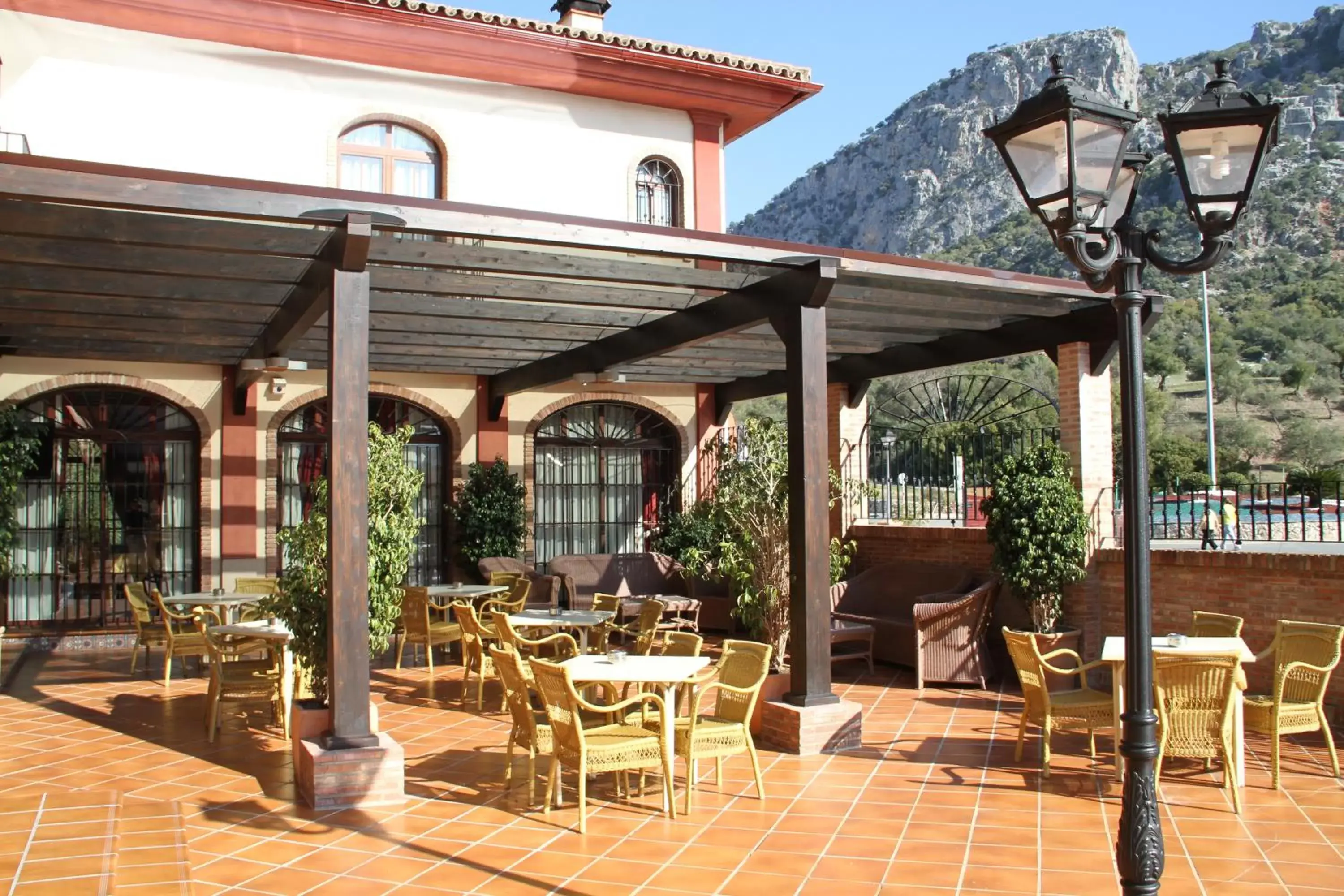 Facade/entrance, Restaurant/Places to Eat in Hotel Sierra de Ubrique
